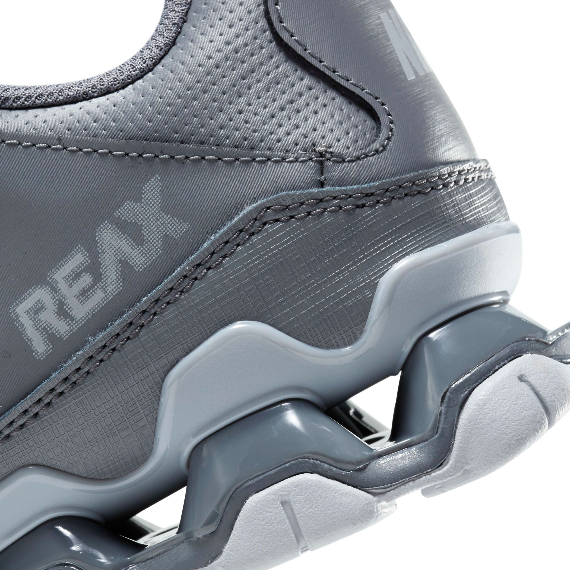 Nike Men's Reax 8 TR Shoes product image