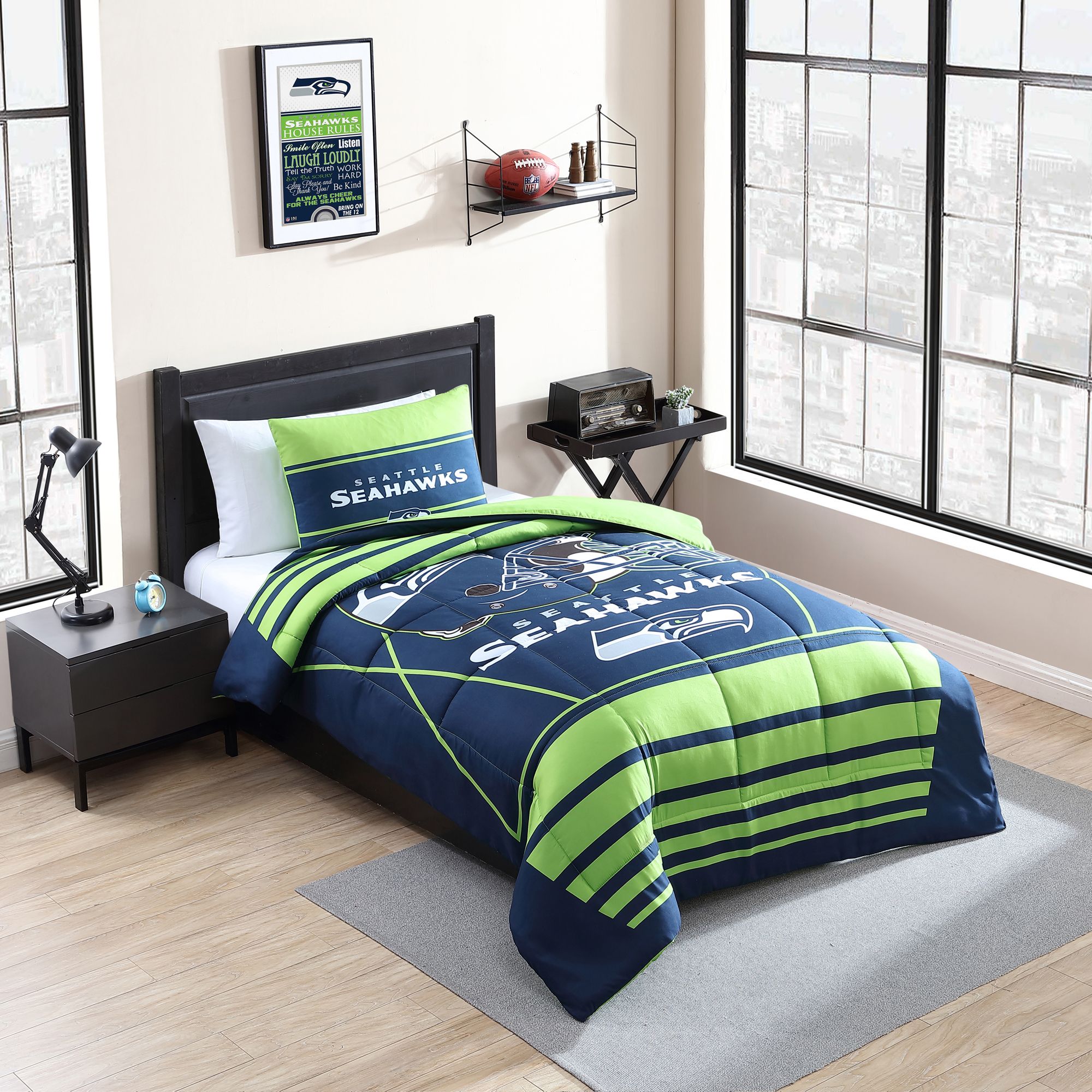 Logo Seattle Seahawks Crosser Twin/Twin XL Comforter Set product image