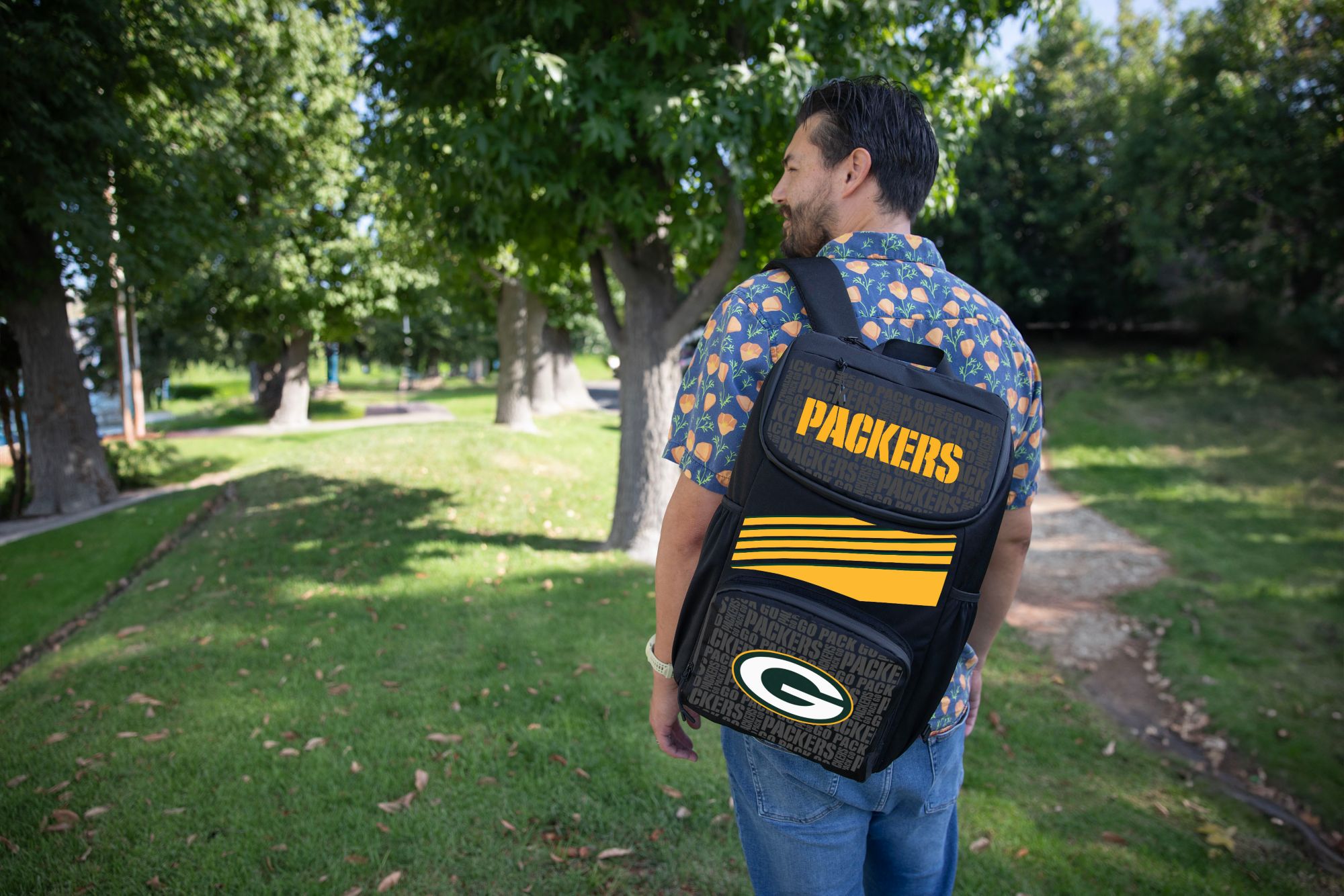 Picnic Time Green Bay Packers LG Backpack Cooler product image