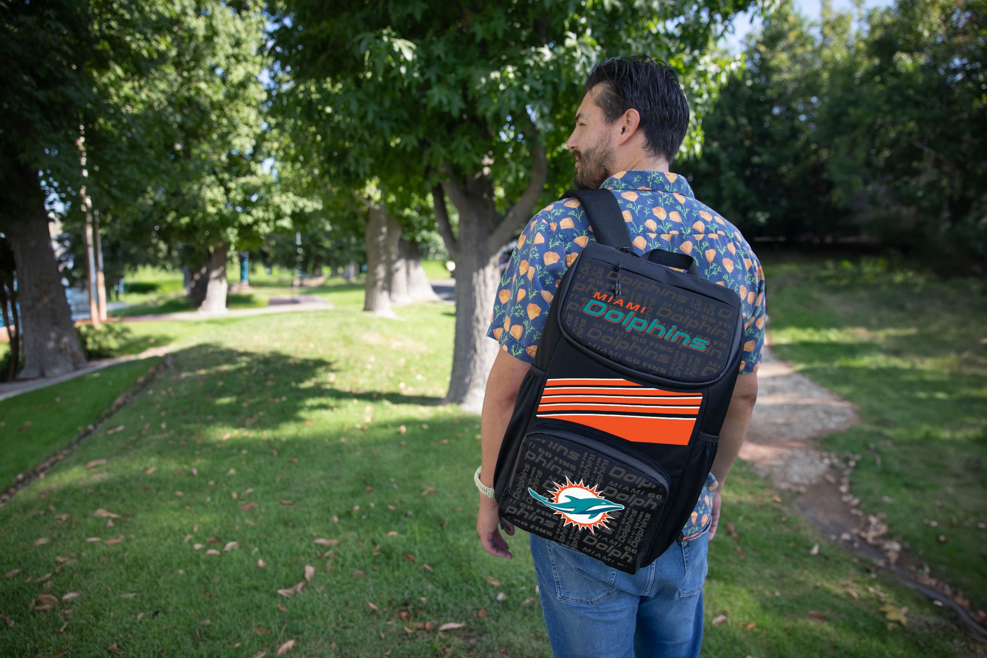 Picnic Time Miami Dolphins LG Backpack Cooler product image
