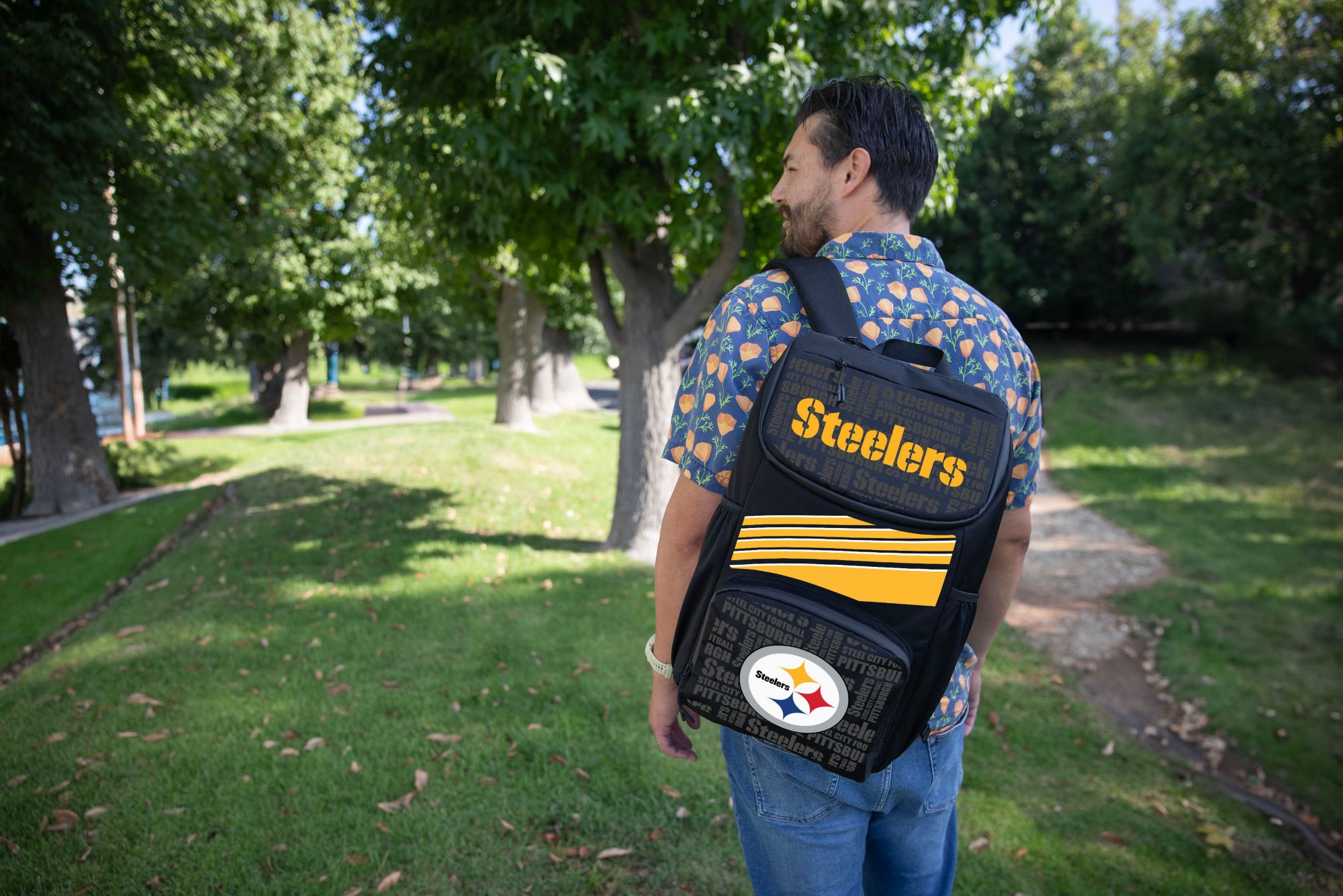Picnic Time Pittsburgh Steelers LG Backpack Cooler product image