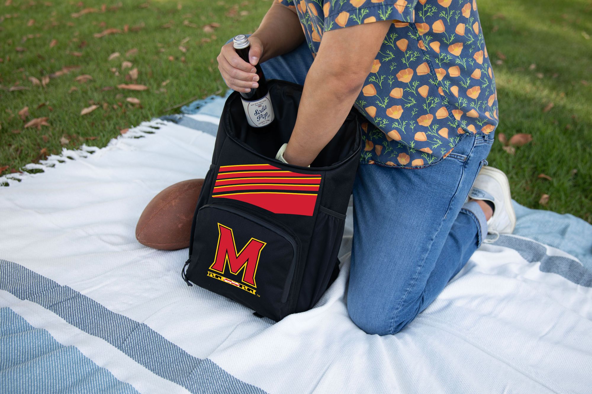 Picnic Time Maryland Terrapins Large Backpack Cooler product image