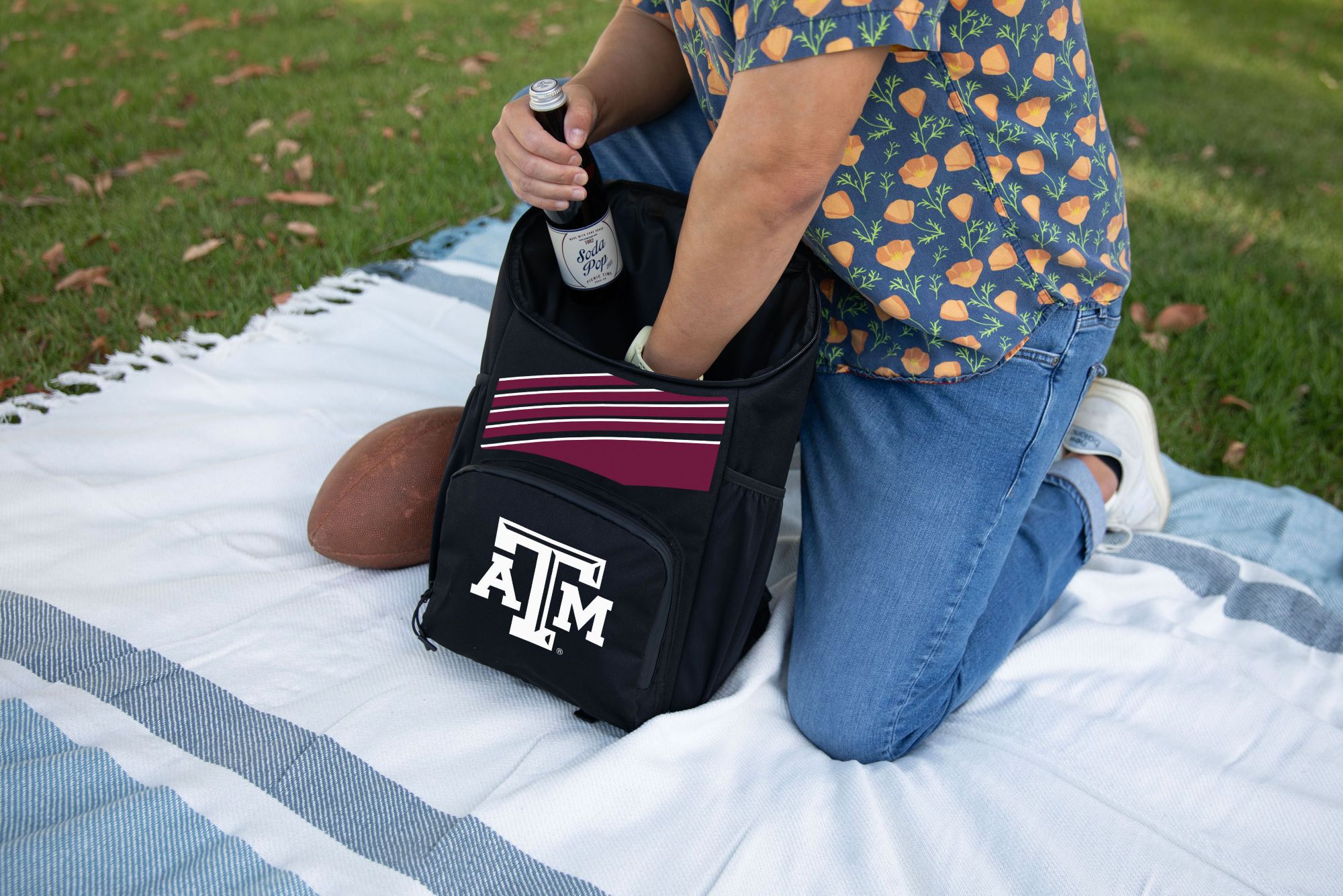 Picnic Time Texas A&M Aggies Large Backpack Cooler product image