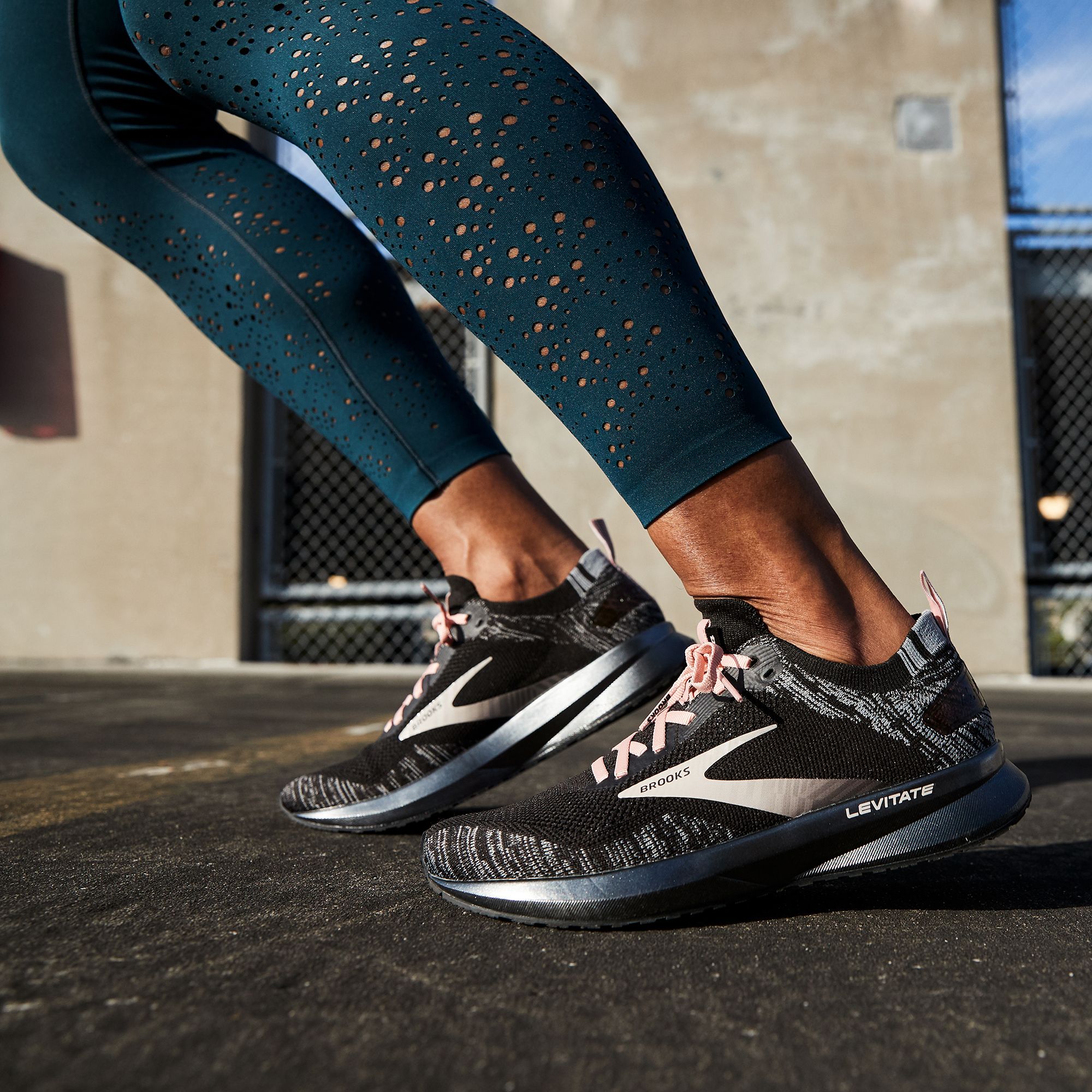 brooks levitate 4 women's