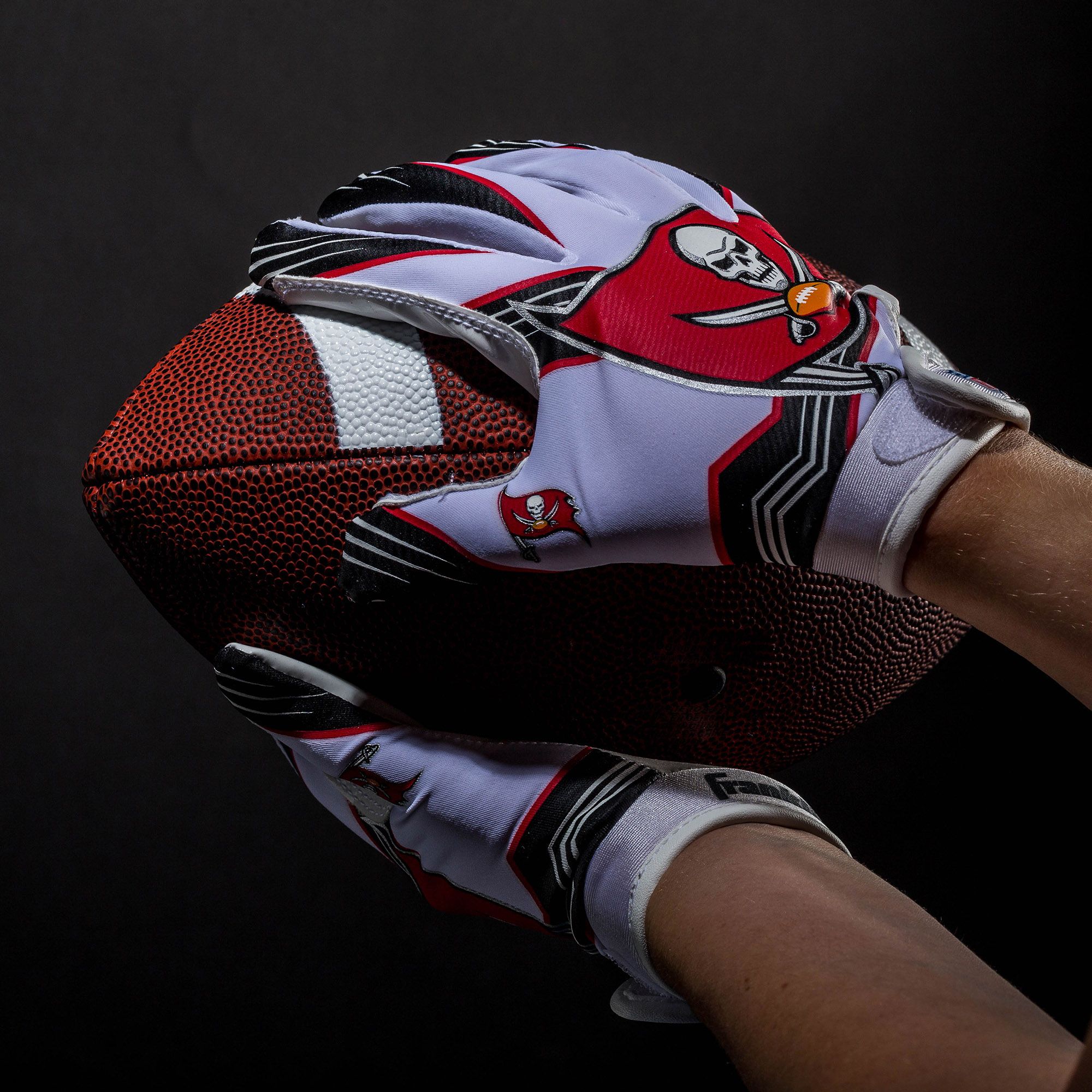 Franklin Tampa Bay Buccaneers Youth Receiver Gloves product image