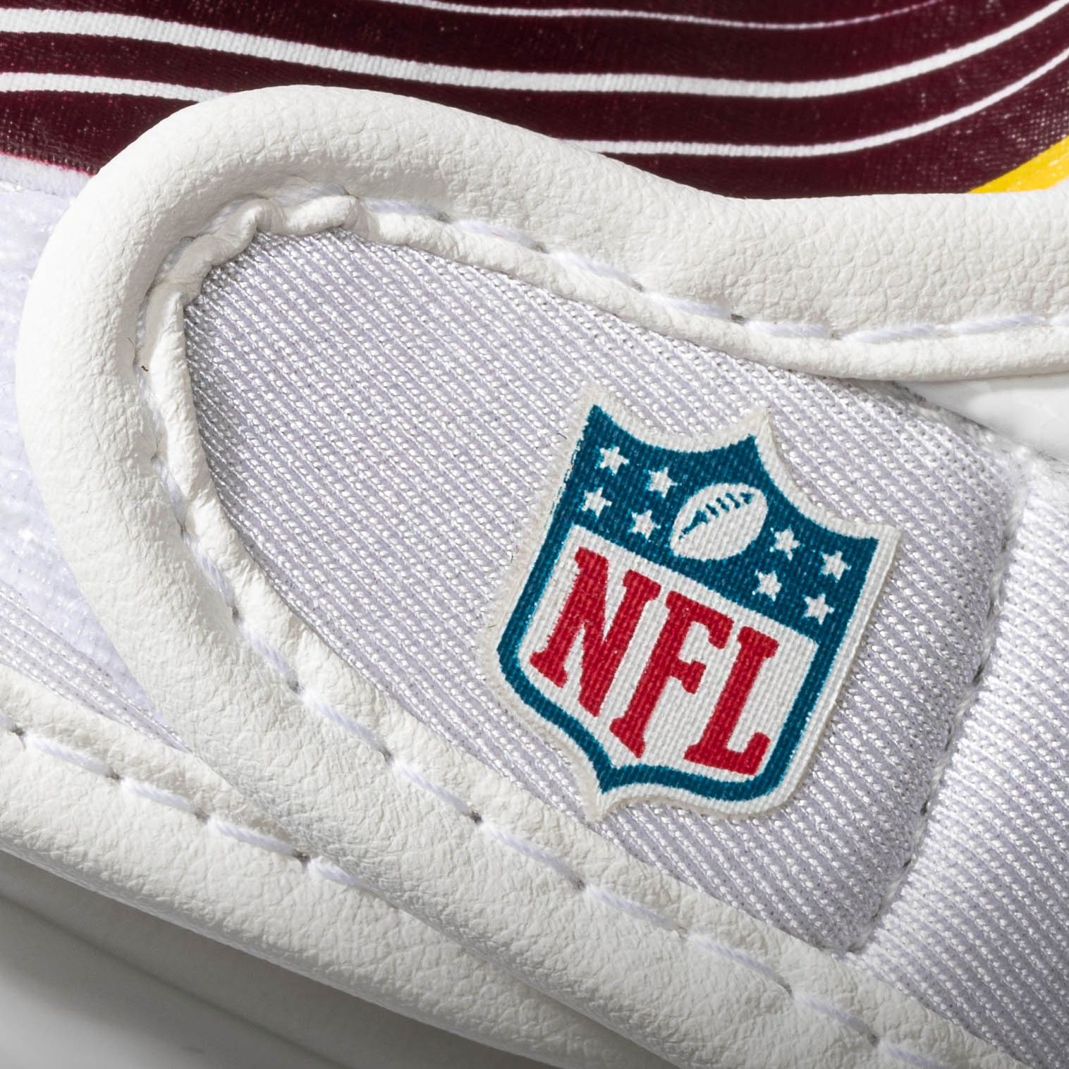 Franklin Youth Washington Commanders Receiver Gloves product image