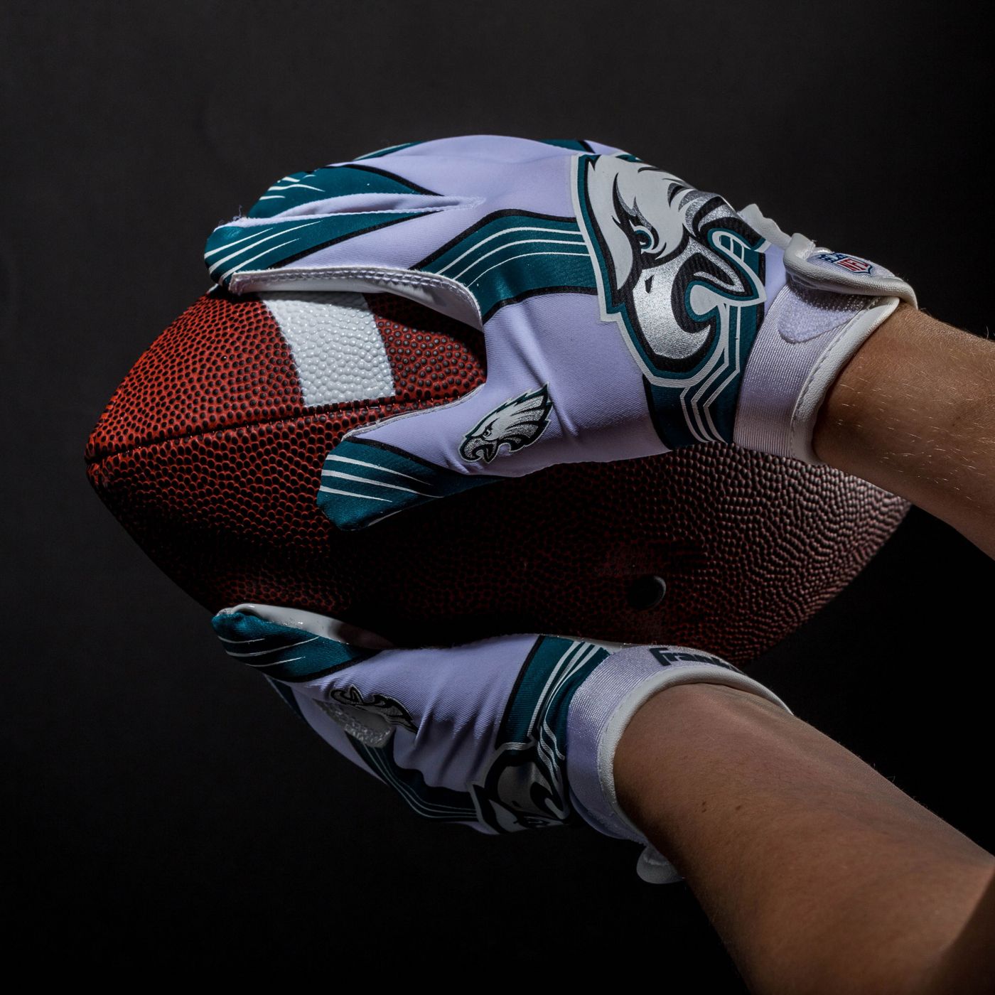 Philadelphia eagles youth football gloves clearance