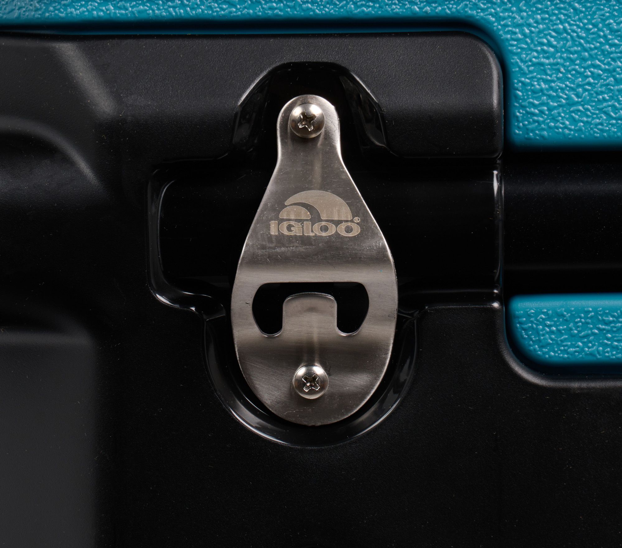 Igloo 70 Qt. Trailmate Roller Cooler product image