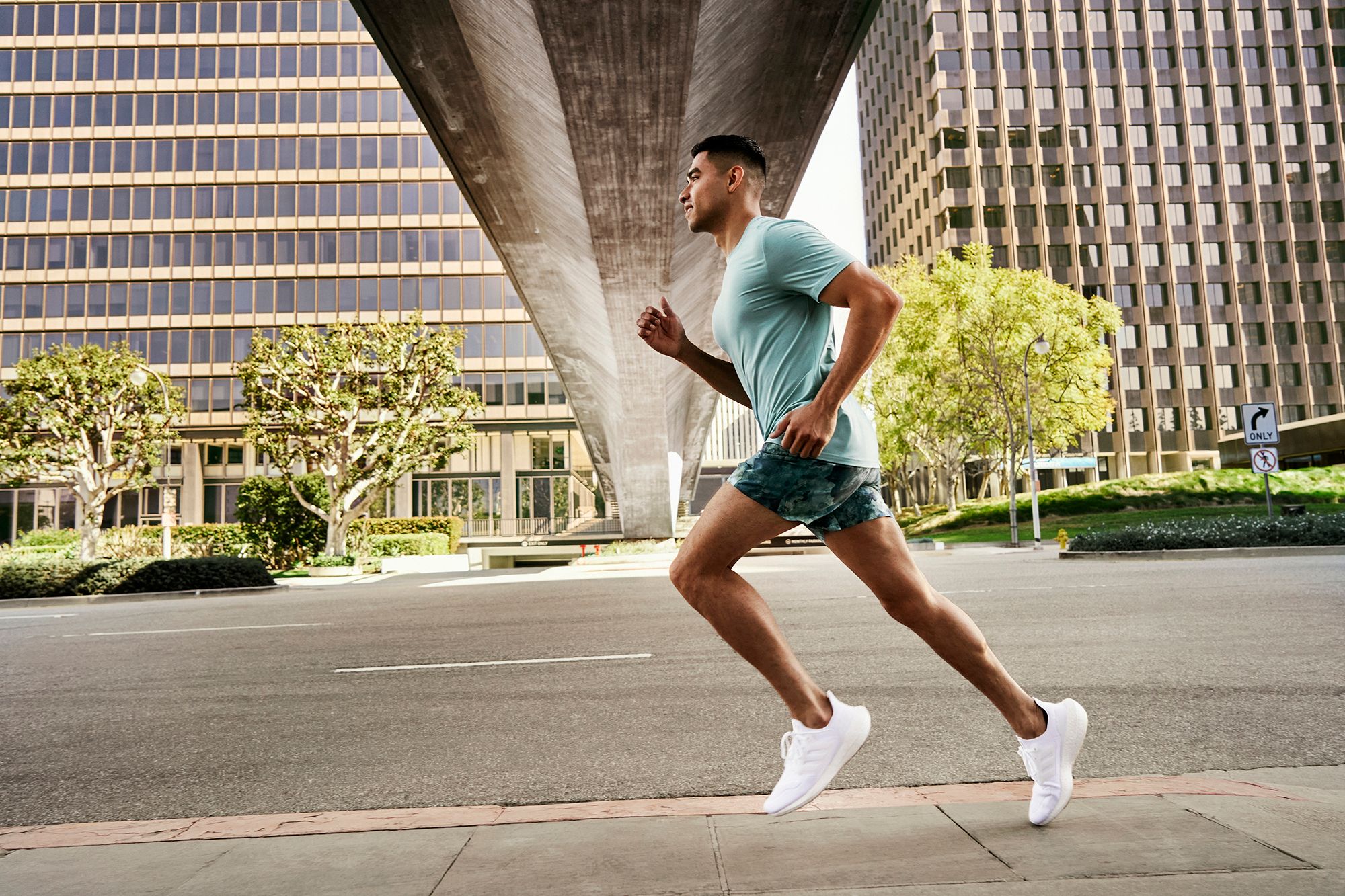 VRST Men's Icon Short Sleeve Tee product image