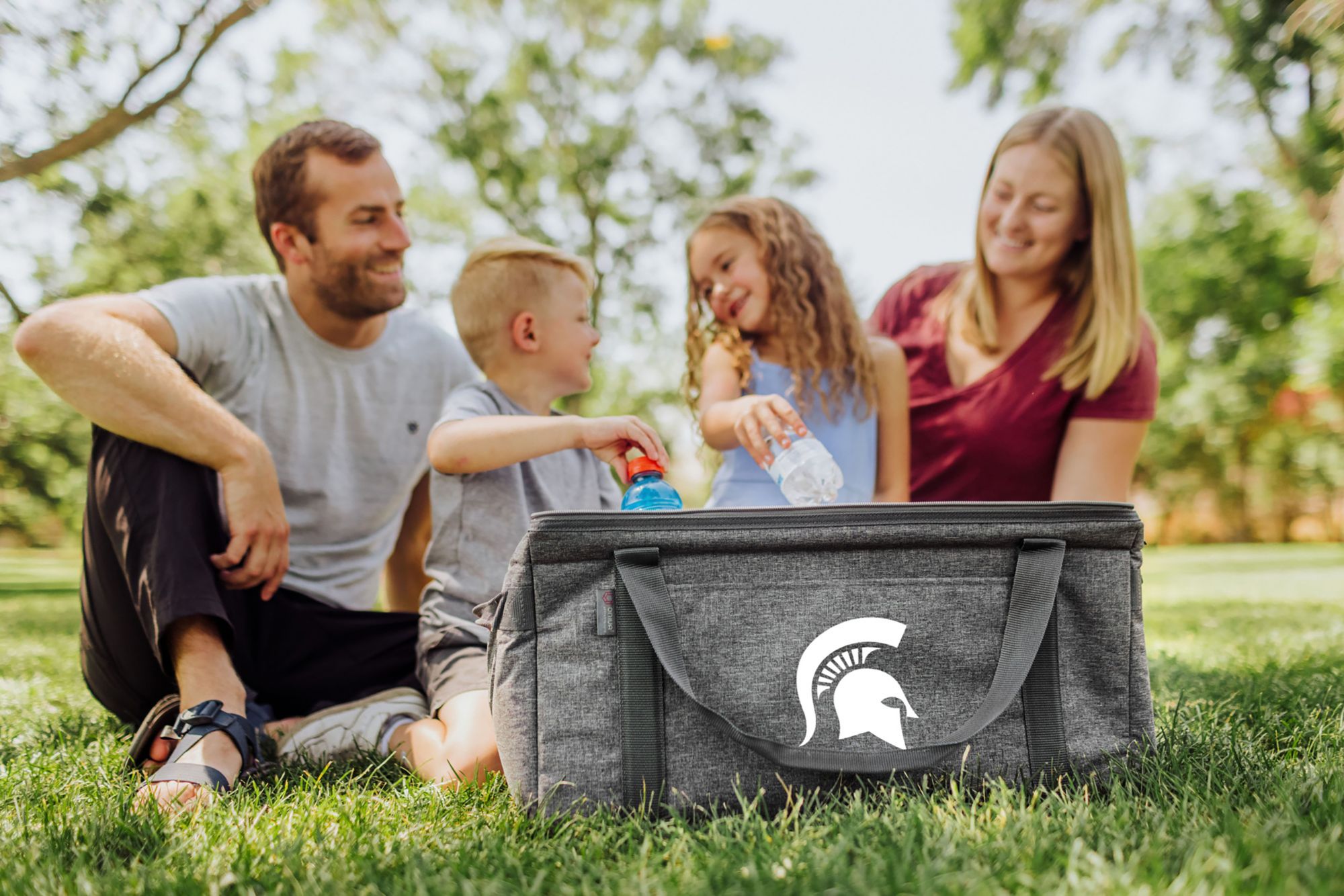 Picnic Time Michigan State Spartans 64-Can Collapsible Cooler