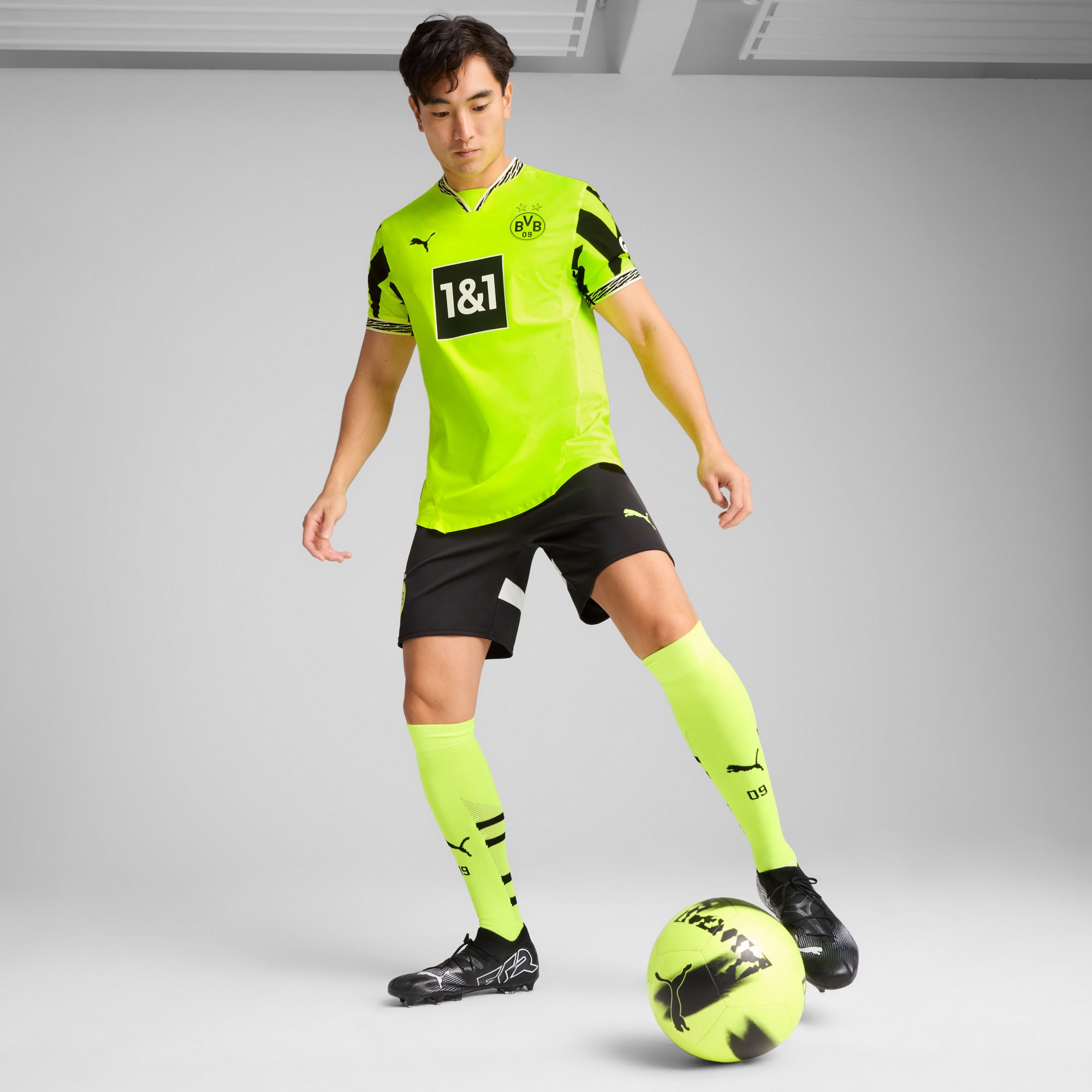 PUMA Adult Borussia Dortmund Yellow Authentic Jersey product image