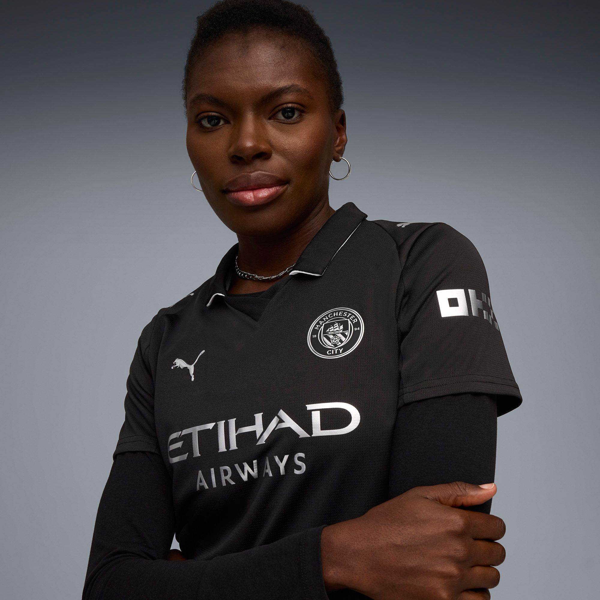 PUMA Women's Manchester City 2025-26 Black Away Replica Jersey product image