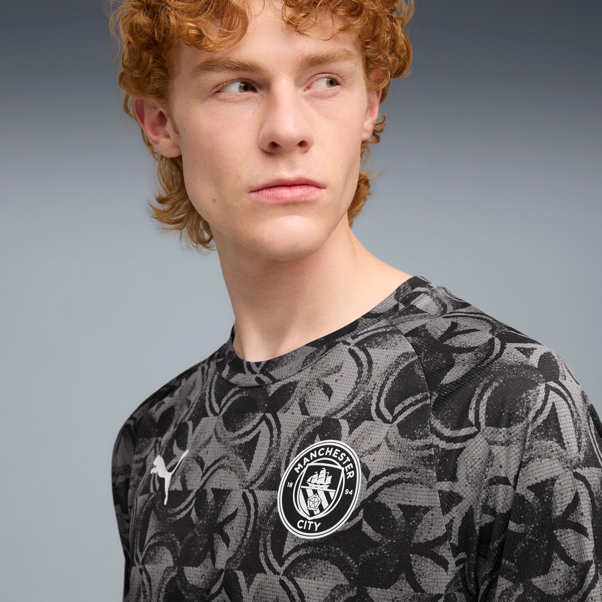 PUMA Men's Manchester City 2025 Black Away Prematch Jersey product image