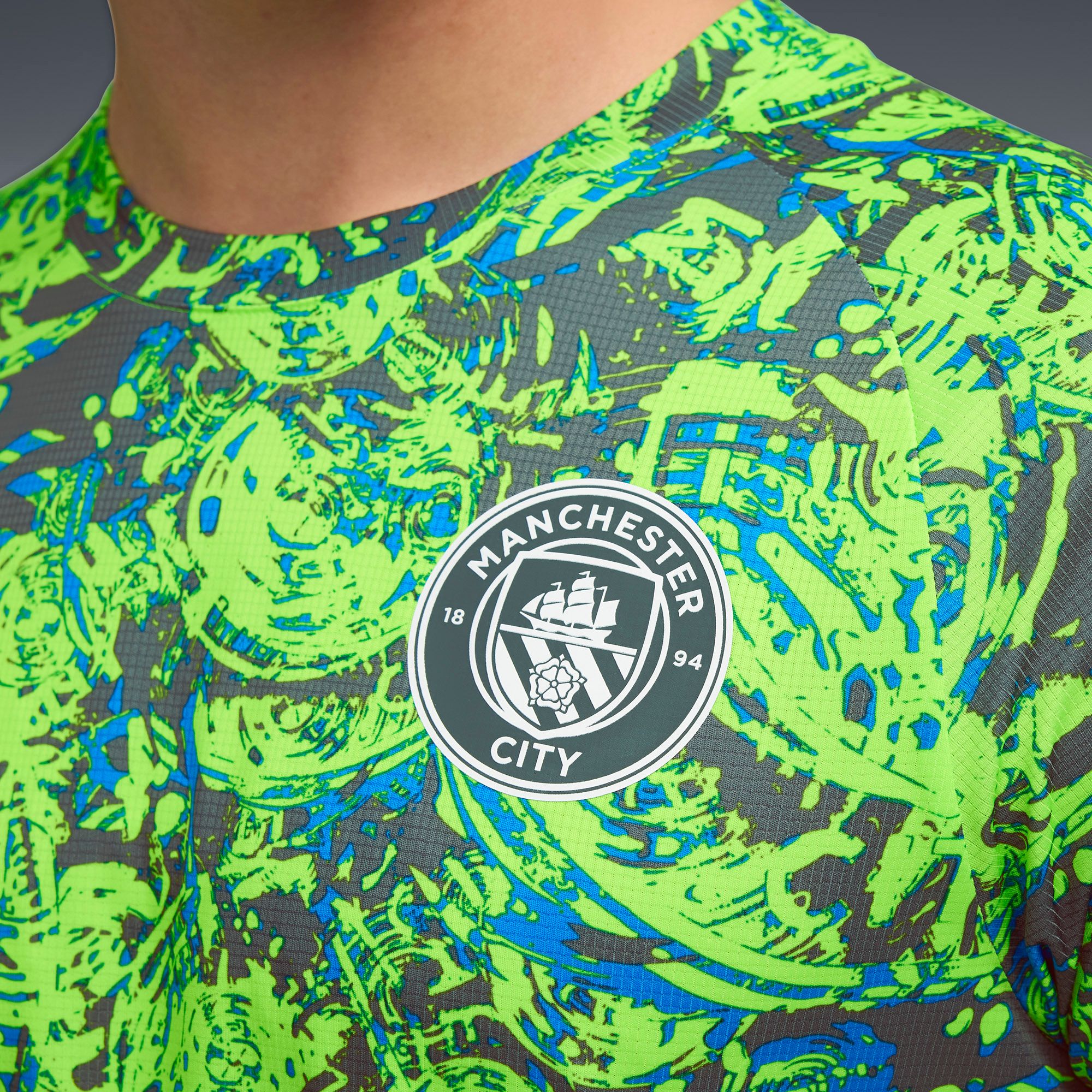 PUMA Men's Manchester City 2025 Green Third Prematch Jersey product image