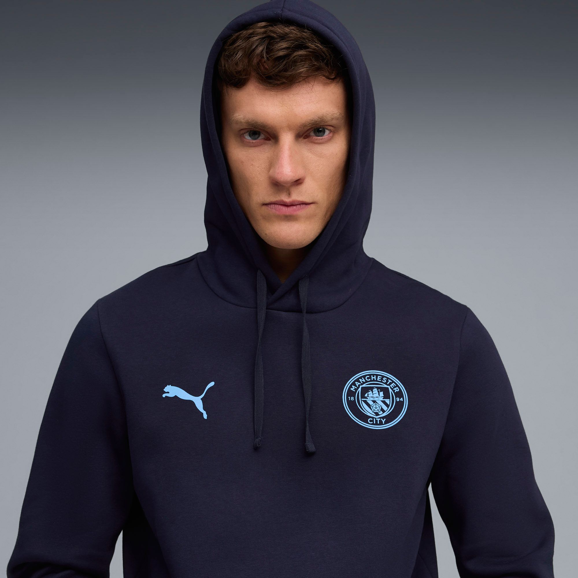 PUMA Men's Manchester City Navy Team Logo Pullover Hoodie product image