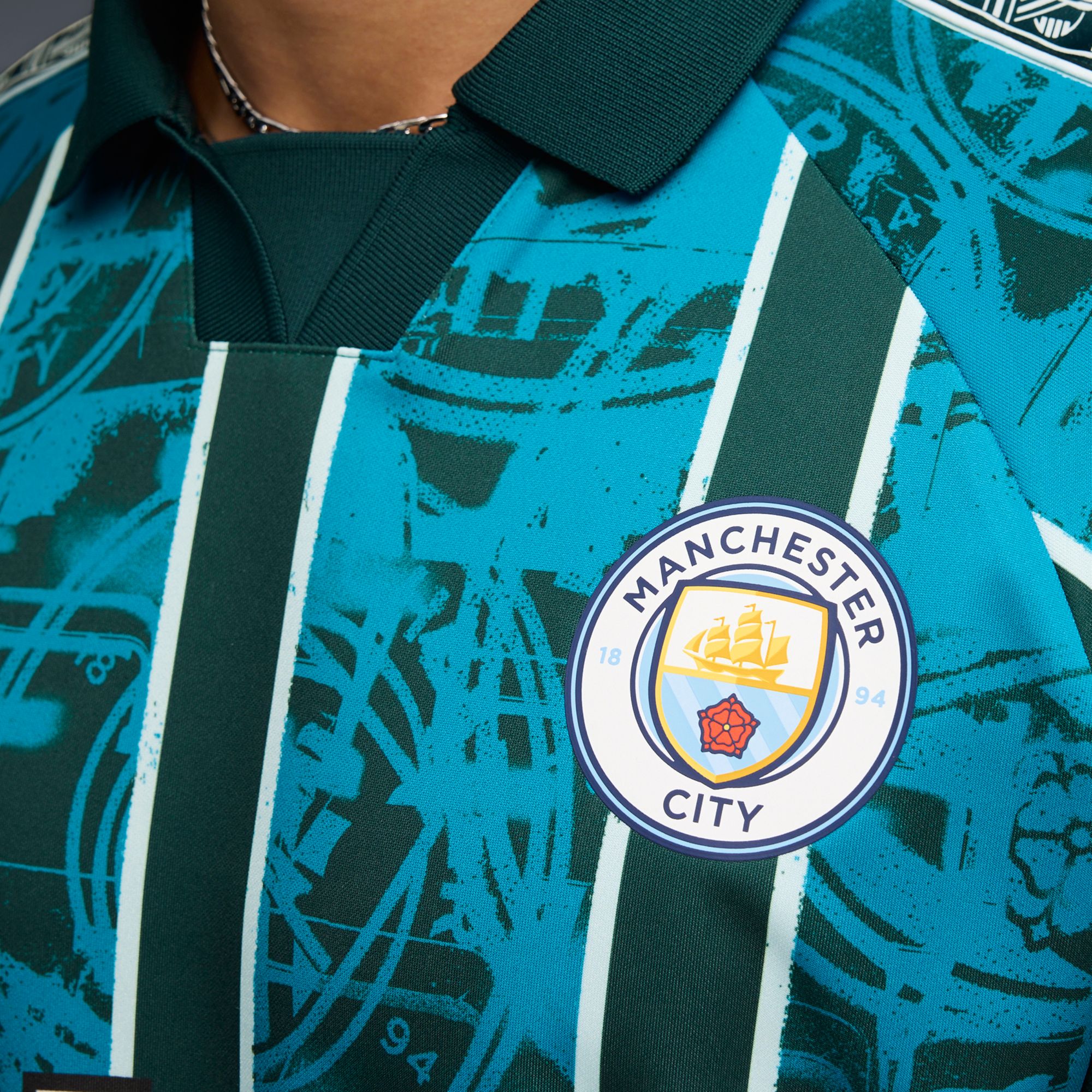 PUMA Adult Manchester City Blue King Throwback Jersey product image
