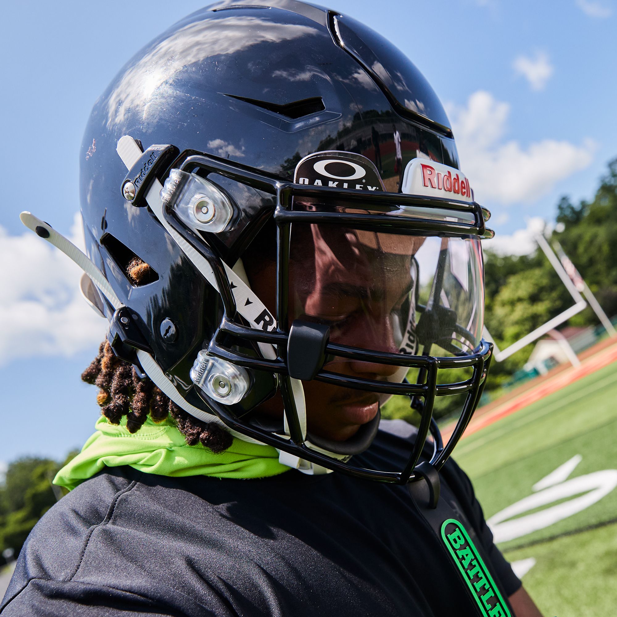 Riddell Varsity Speedflex Football Helmet product image