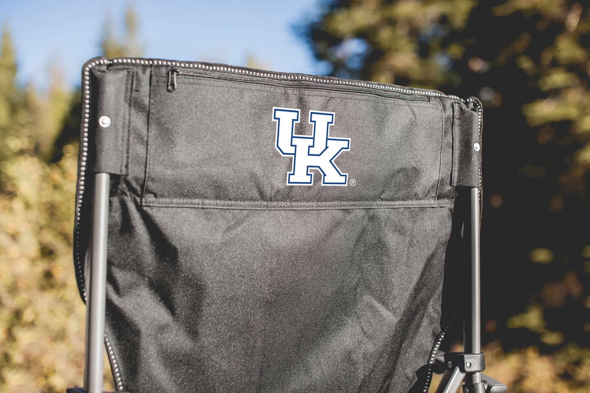 Picnic Time Kentucky Wildcats XL Camp Chair with Cooler