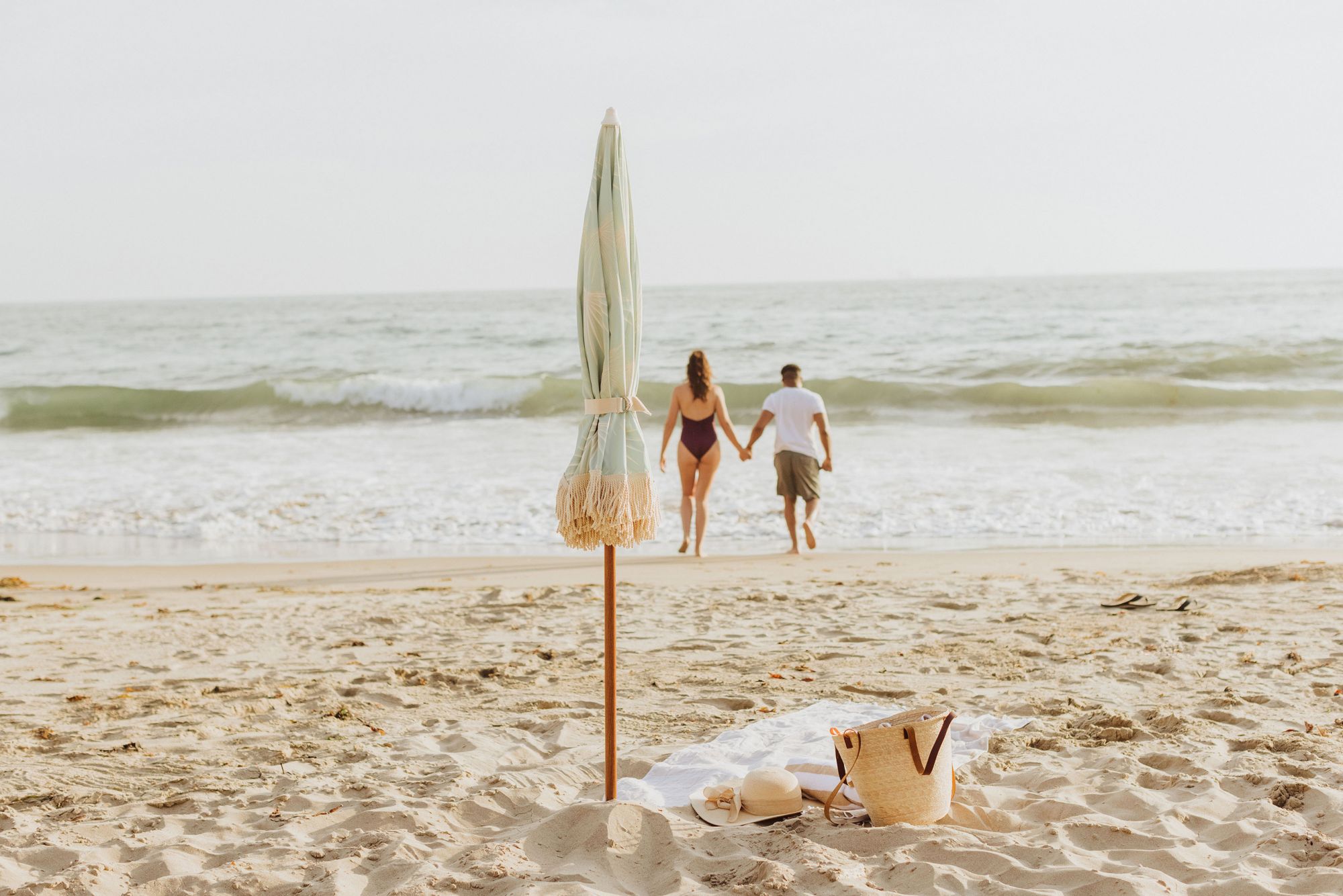 Picnic Time 6.5 Ft. Portable Beach Umbrella product image
