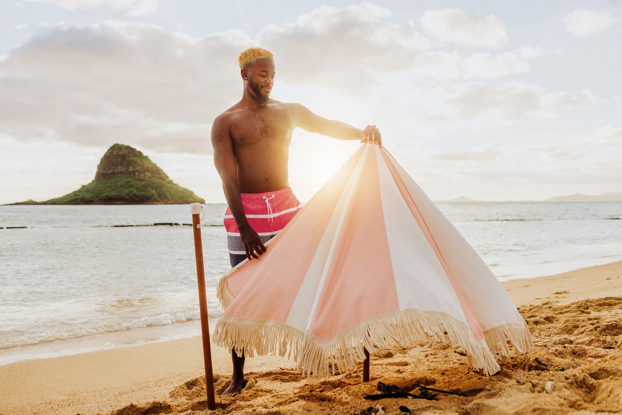 Picnic Time 6.5 Ft. Portable Beach Umbrella product image
