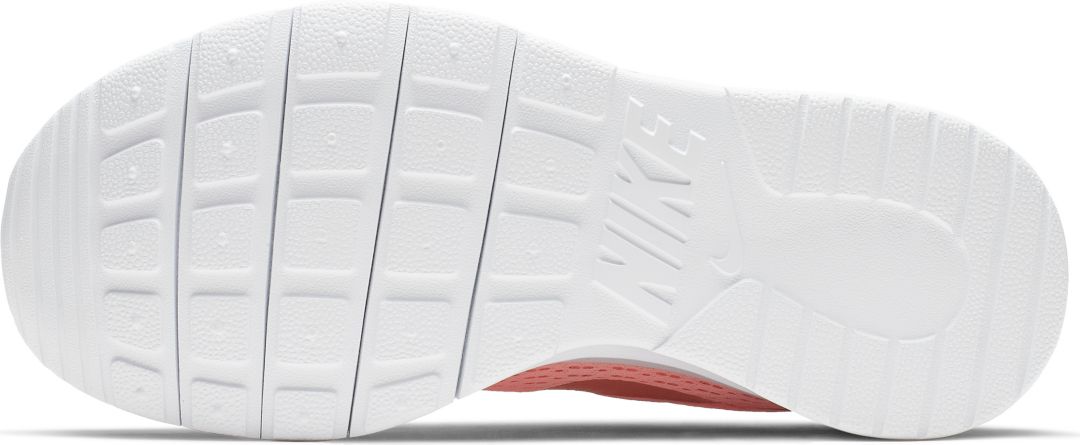 Nike Made Another Sneaker Like The Roshe Called The Tanjun Nike Made Another Sneaker Like The Roshe Called The Tanjun
