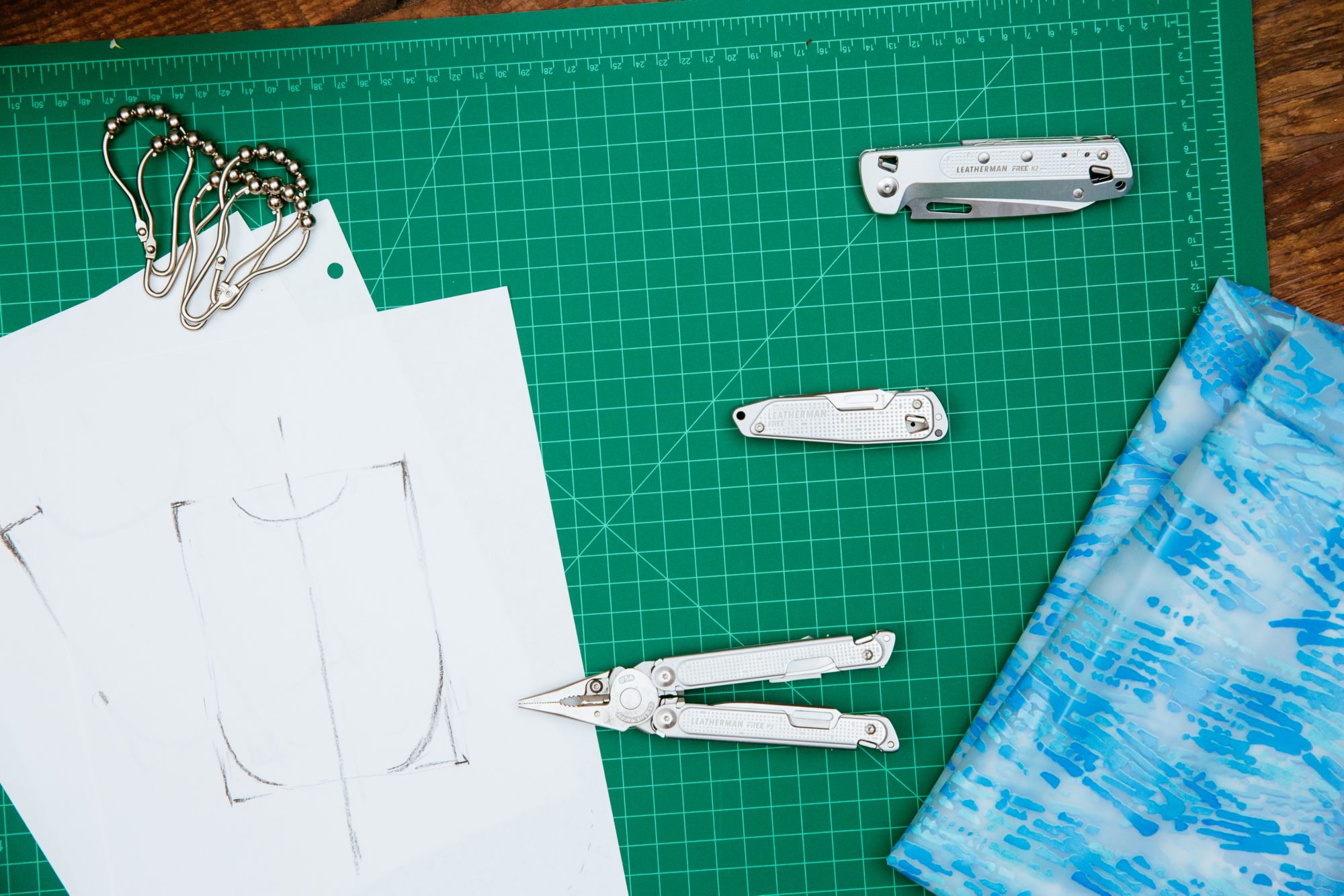 Leatherman FREE P2 Multi-Tool product image