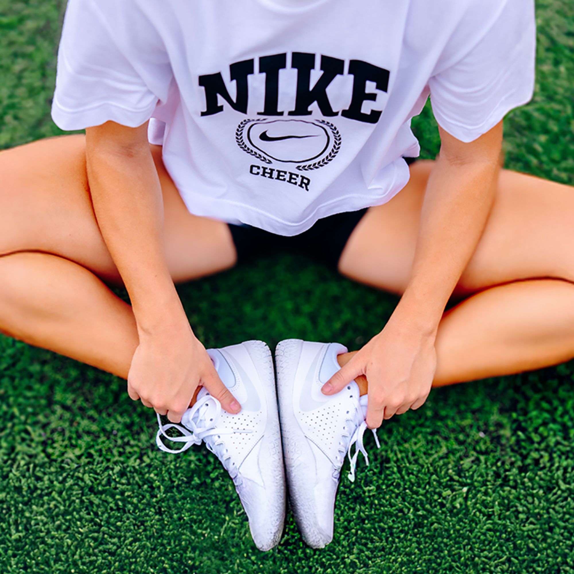 Nike Women's Sideline IV Cheerleading Shoes product image