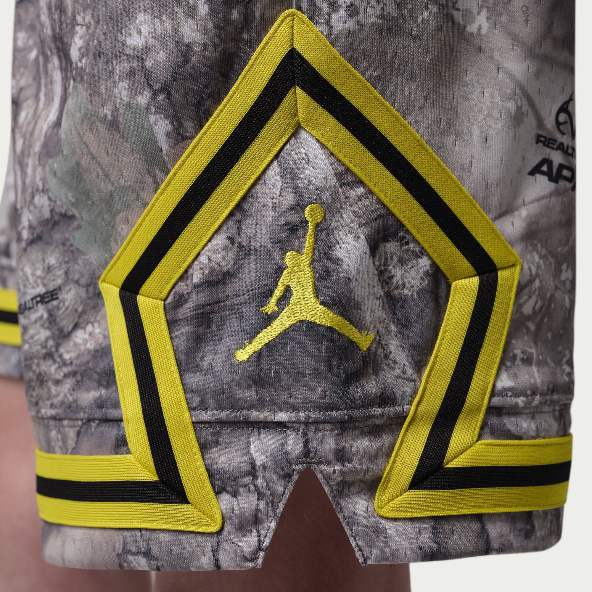 Jordan Boys' Dri-FIT MVP Realtree Print Diamond Shorts product image