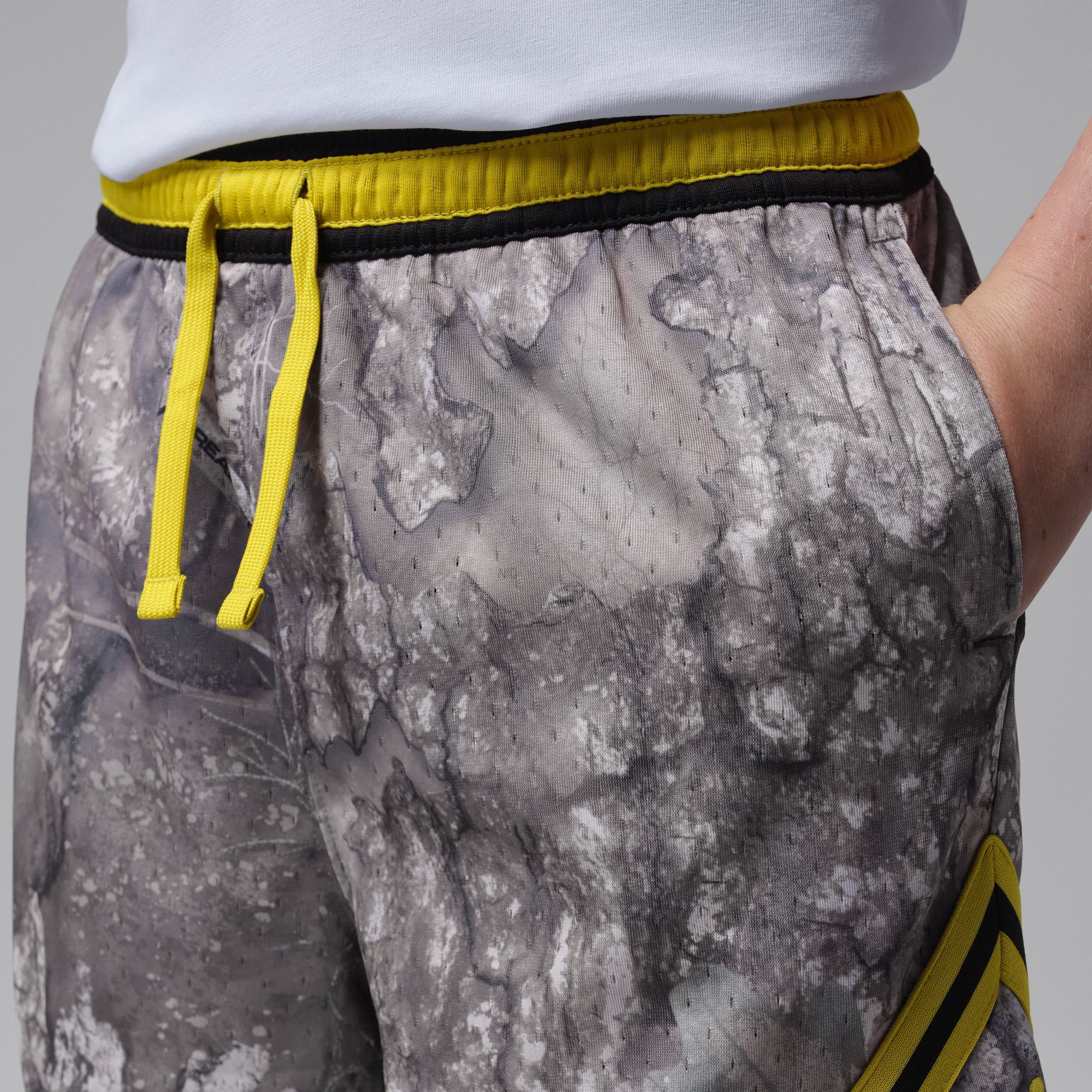 Jordan Boys' Dri-FIT MVP Realtree Print Diamond Shorts product image