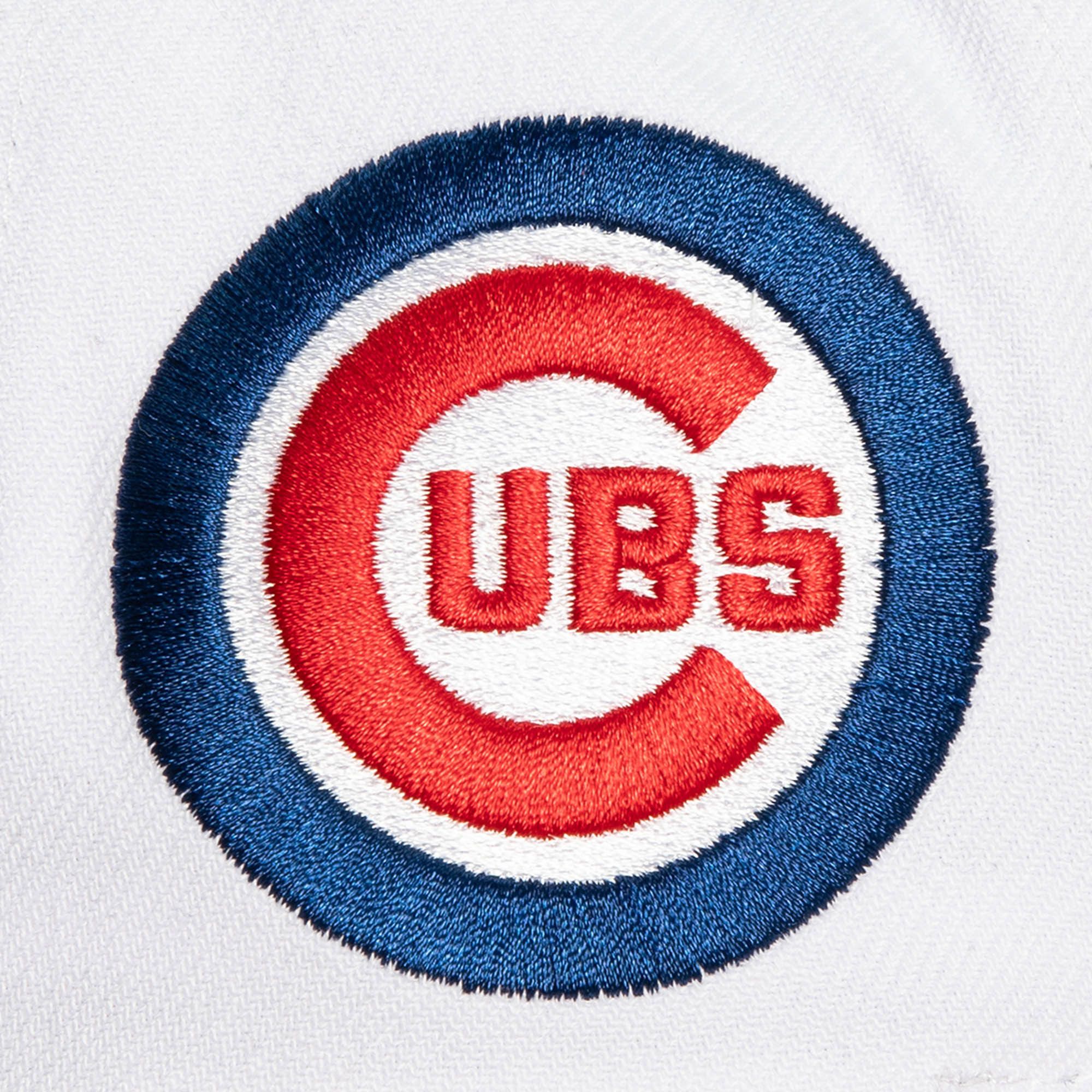 Mitchell & Ness Adult Chicago Cubs White Evergreen Snapback Hat product image