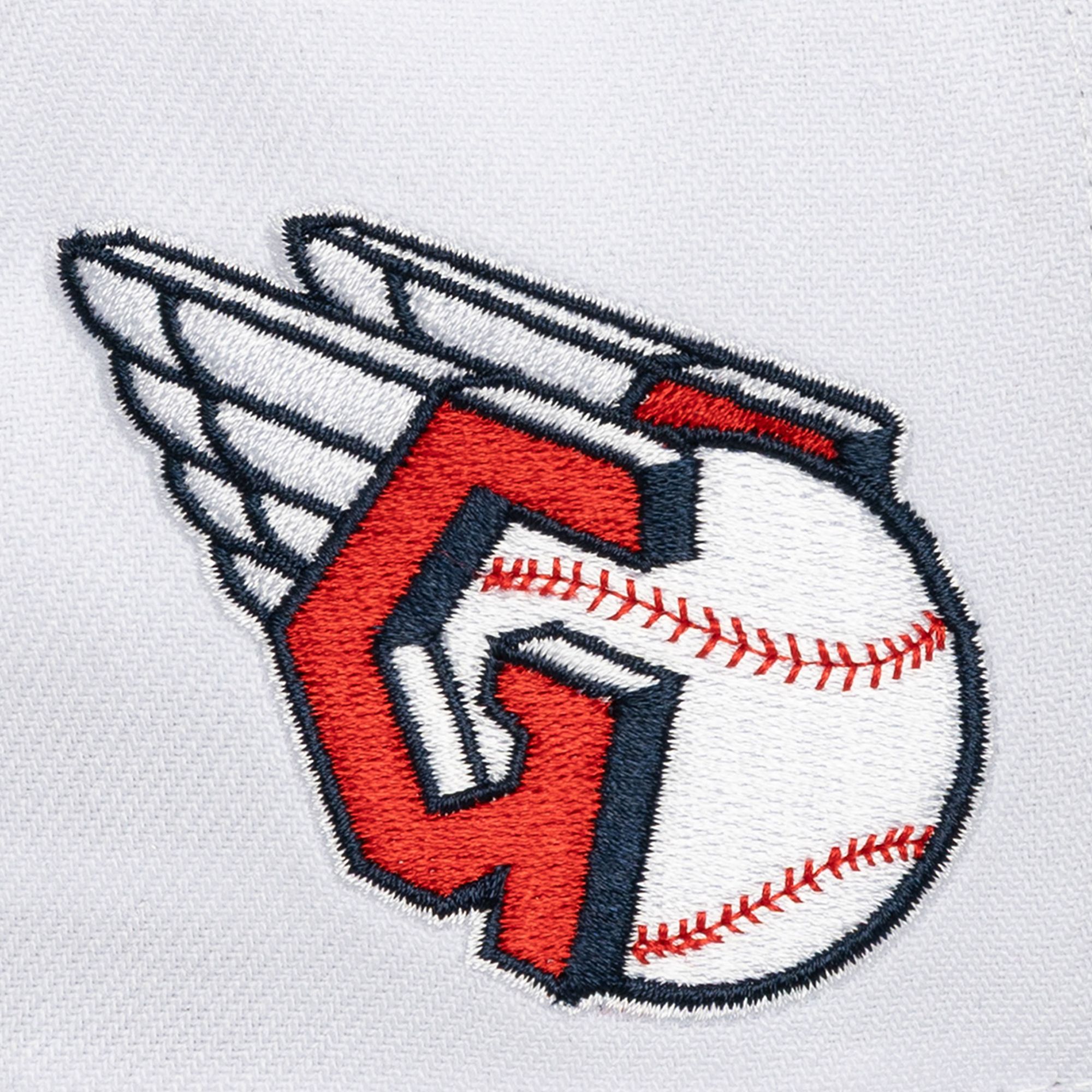 Mitchell & Ness Adult Cleveland Guardians White Evergreen Snapback Hat product image