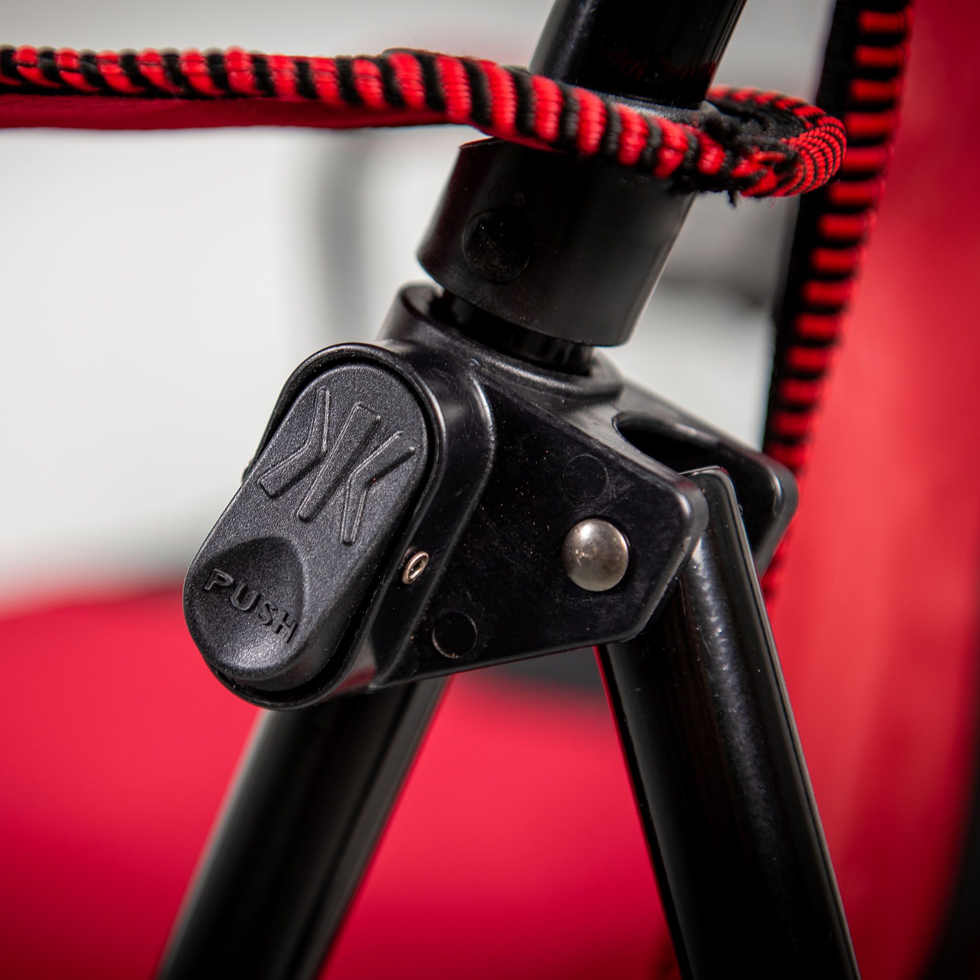 Kijaro Arkansas Razorbacks XXL Dual Lock Logo Chair product image