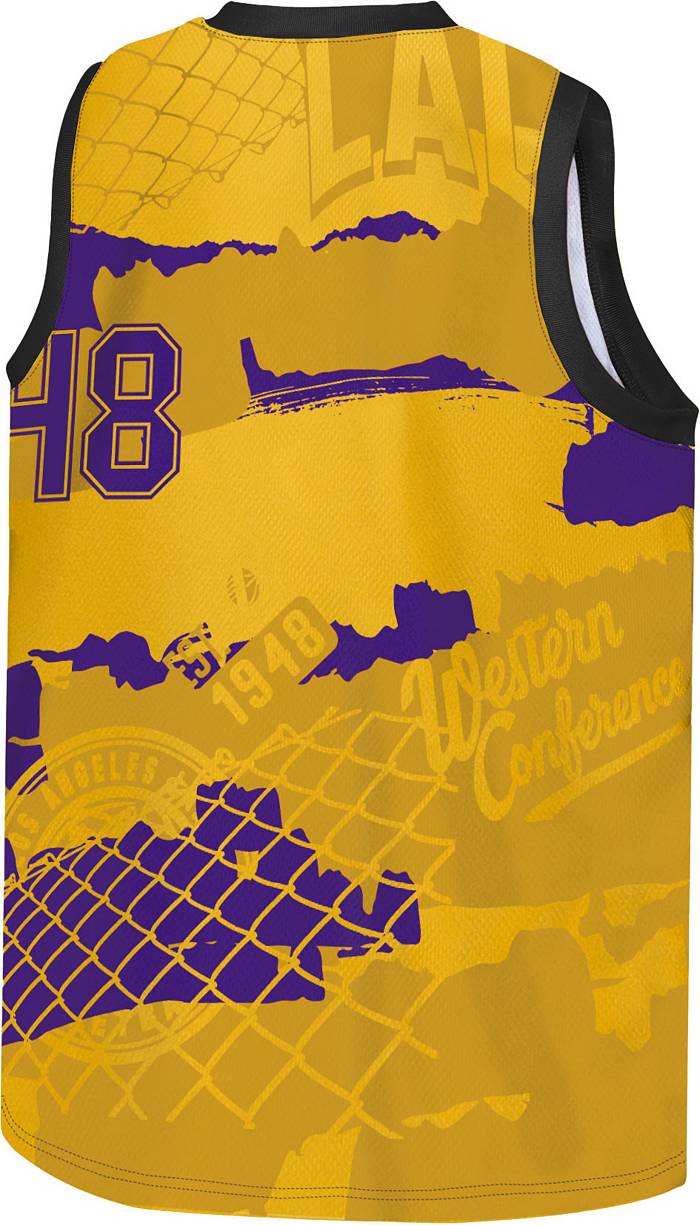 Outerstuff Nike Youth Los Angeles Lakers Austin Reaves #15 T-Shirt, Boys', Small, Yellow