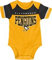 NHL Youth Pittsburgh Penguins Yellow Puck Happy Creeper product image
