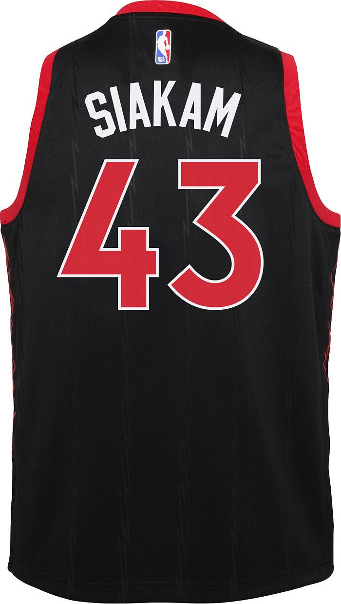 Toronto Raptors just got a new jersey design and fans have strong opinions