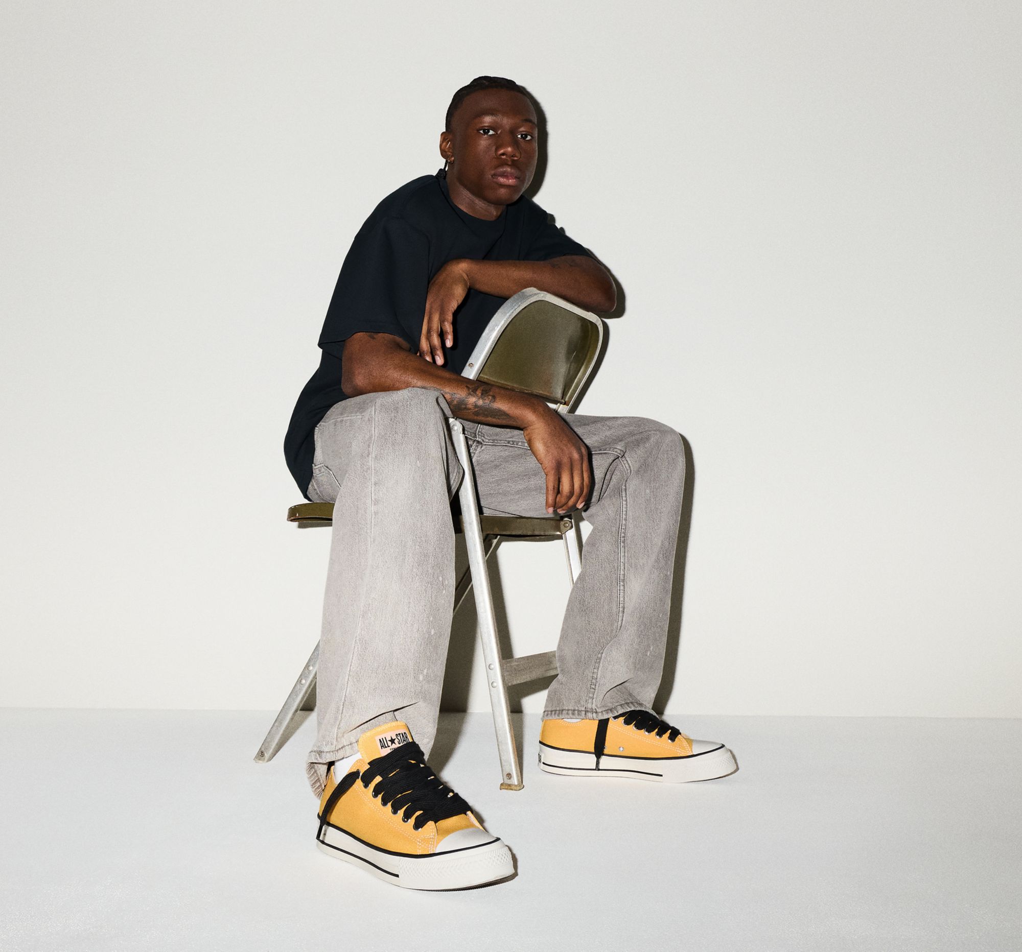 Converse Chuck Taylor Throwback Low Top Shoes product image