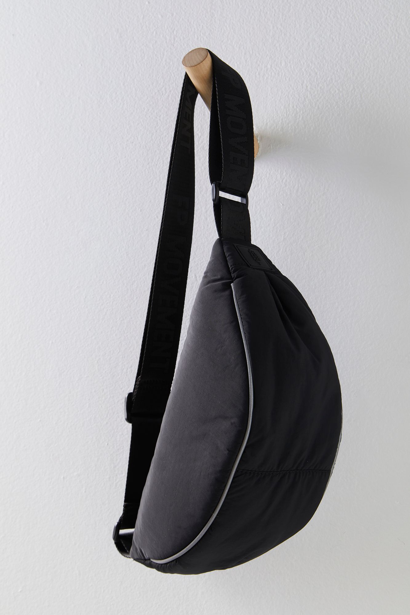 FP Movement Women's Bulls Eye Sling Bag product image