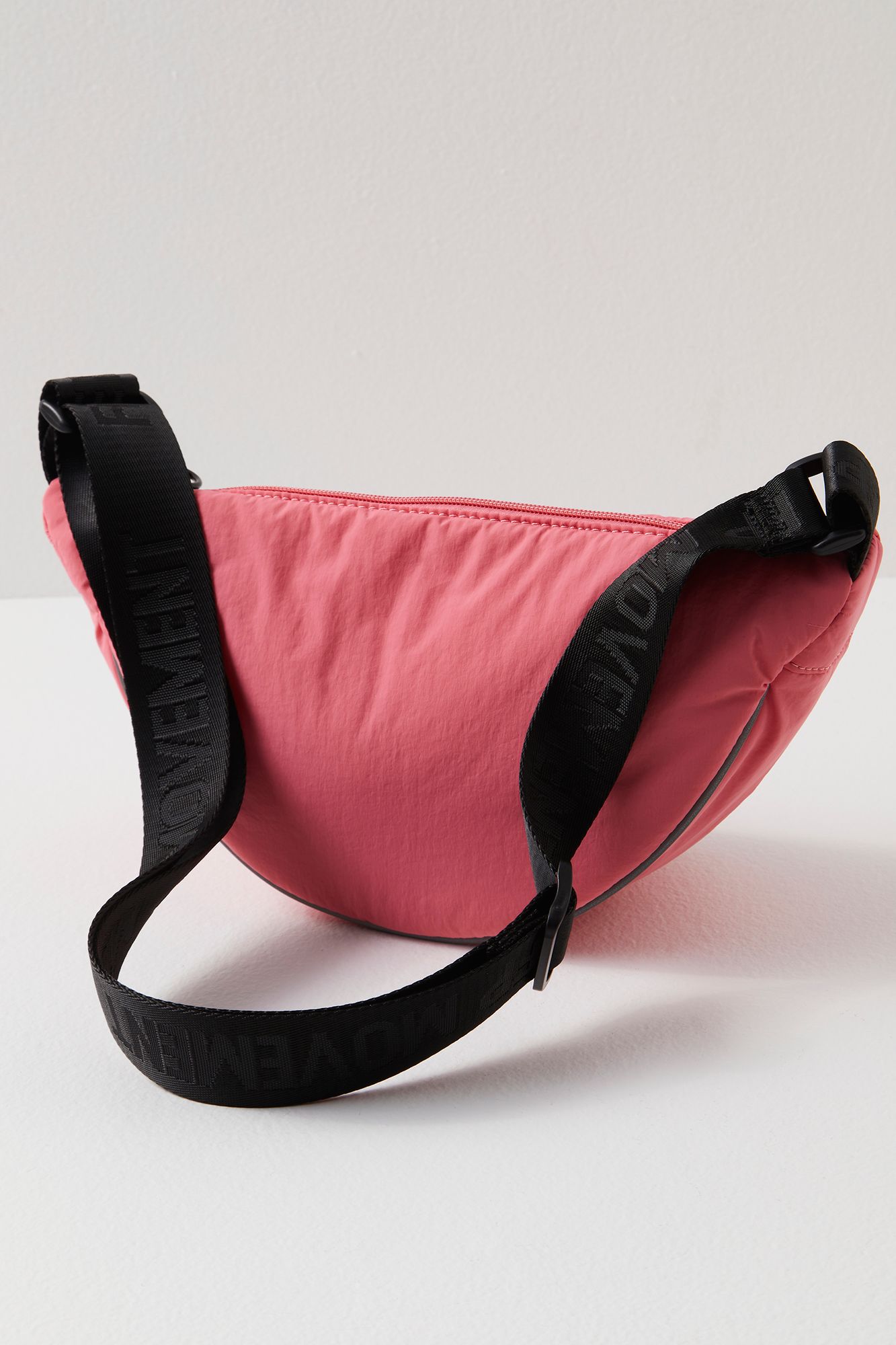 FP Movement Women's Bulls Eye Sling Bag product image