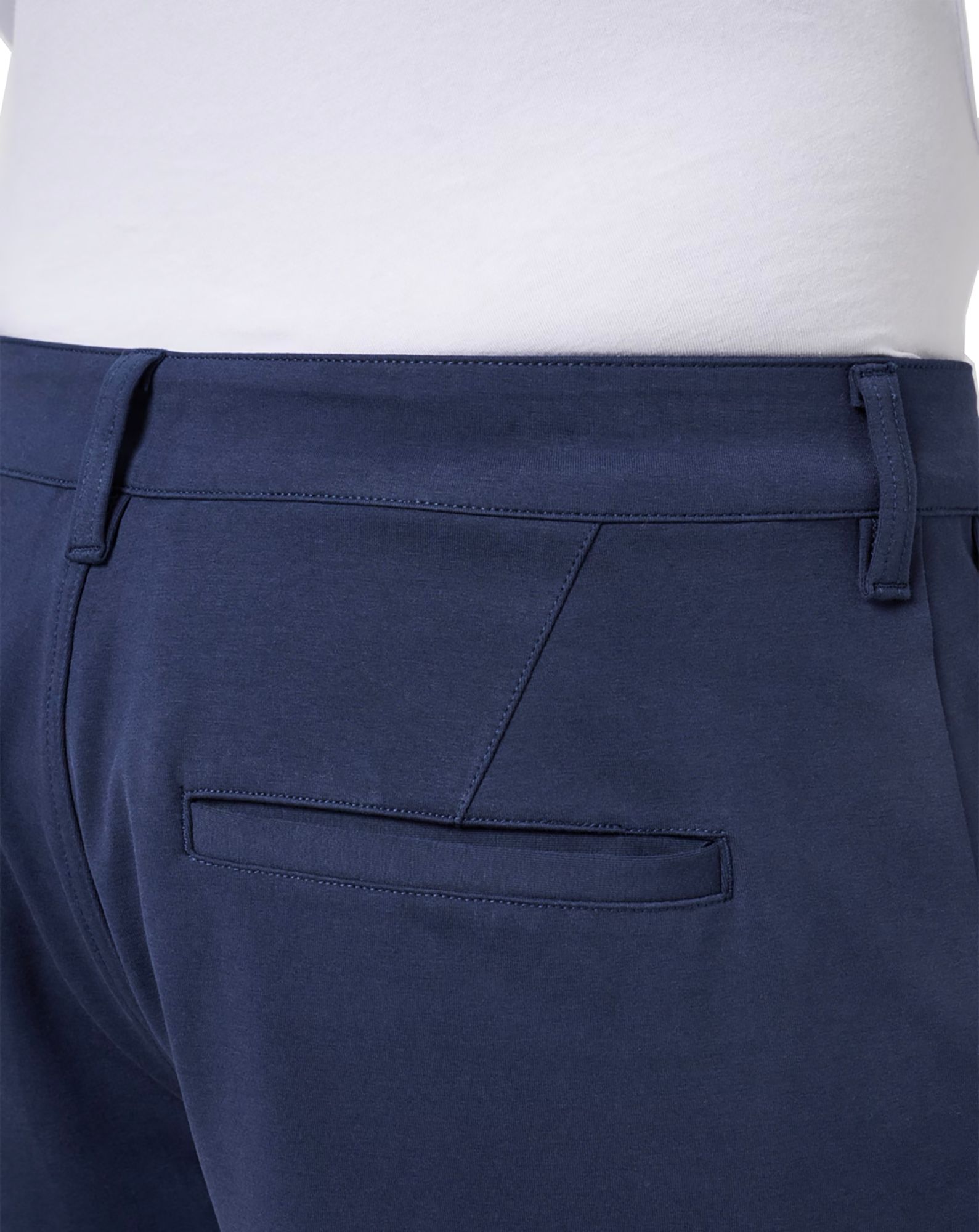 TravisMathew Men's 8" StretchKnit Golf Short product image