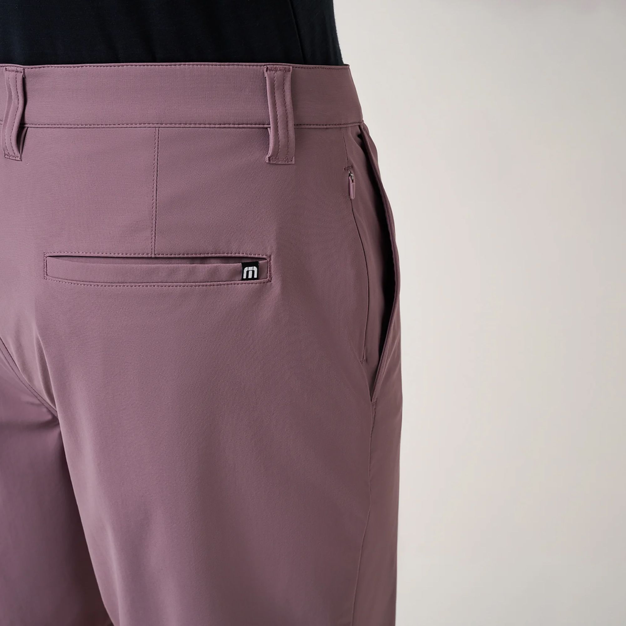 TravisMathew Men's 8" Hero Hour Golf Short product image