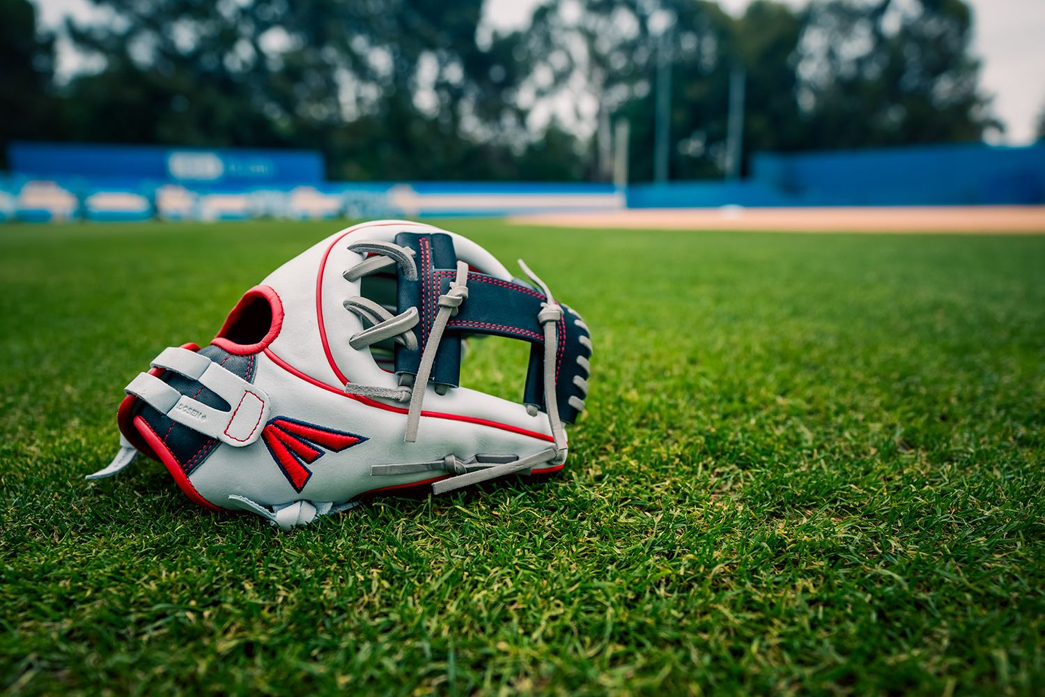 Easton 11.75" Professional Collection Color Splash Series Fastpitch Glove product image