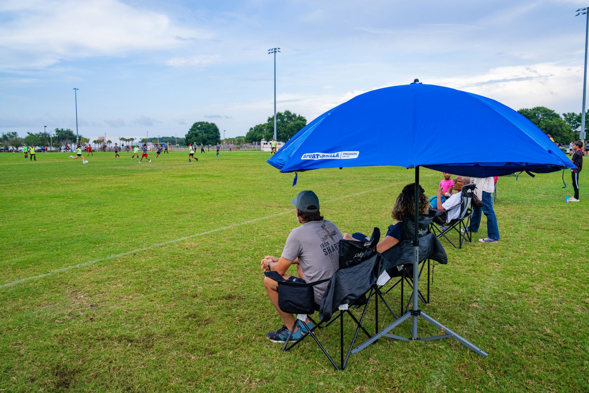 Sport-Brella 8' Premiere Umbrella with Freestand Base and Auger for Sand product image