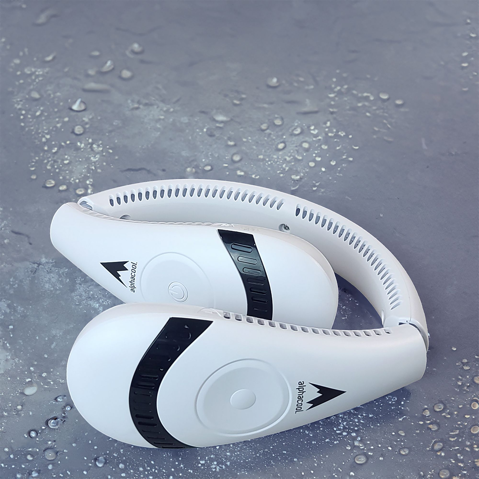 AlphaCool Wearable Bladeless Neck Fan product image