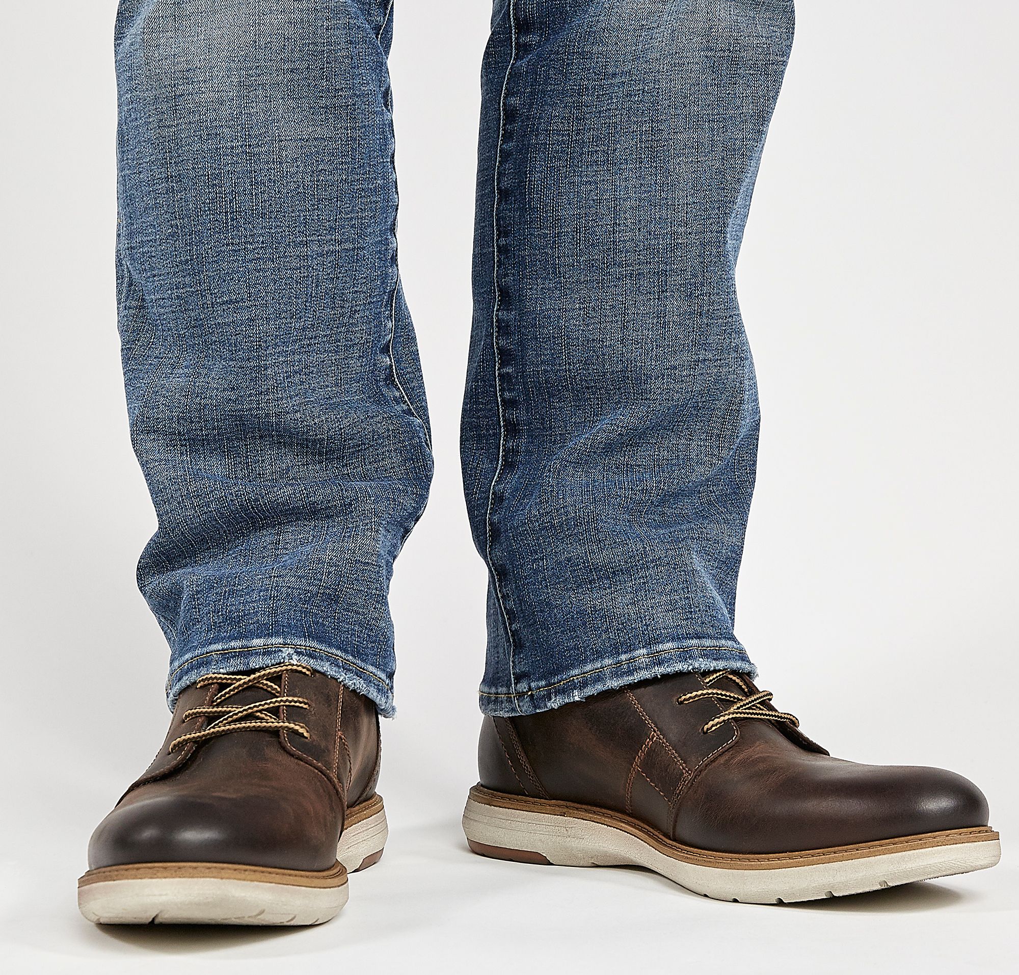 casual chukka shoes