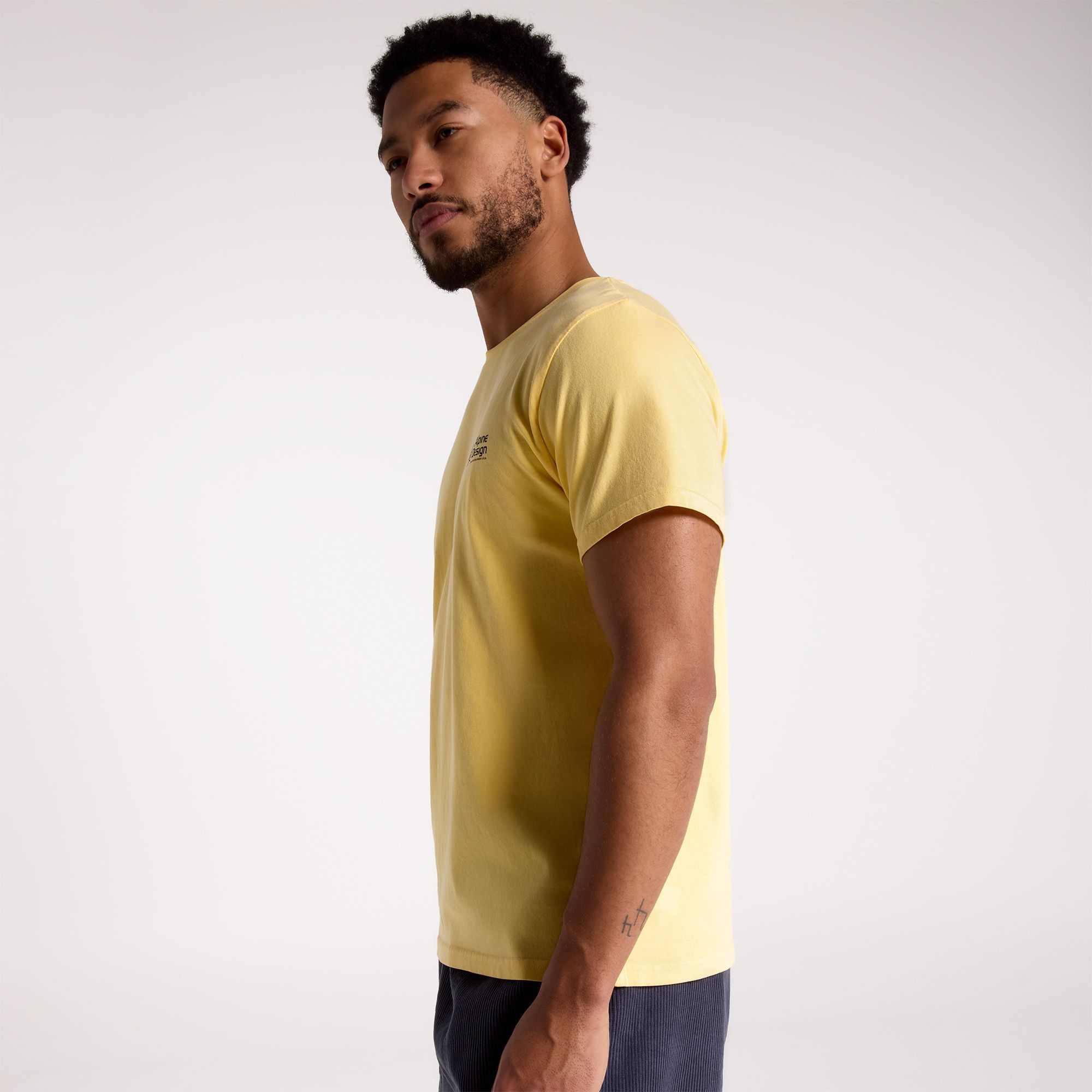 Alpine Design Men's Short Sleeve Graphic T-Shirt product image