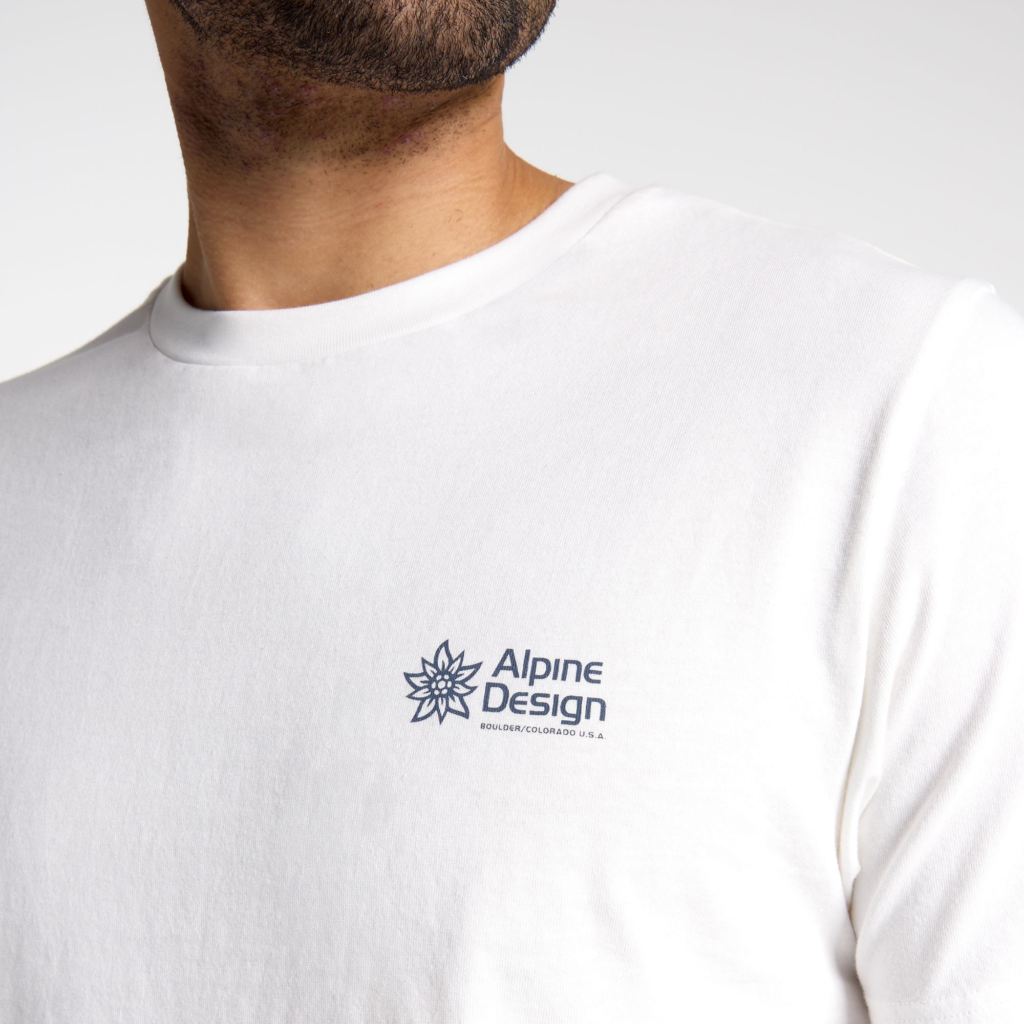 Alpine Design Men's Peanuts Short Sleeve T-Shirt product image