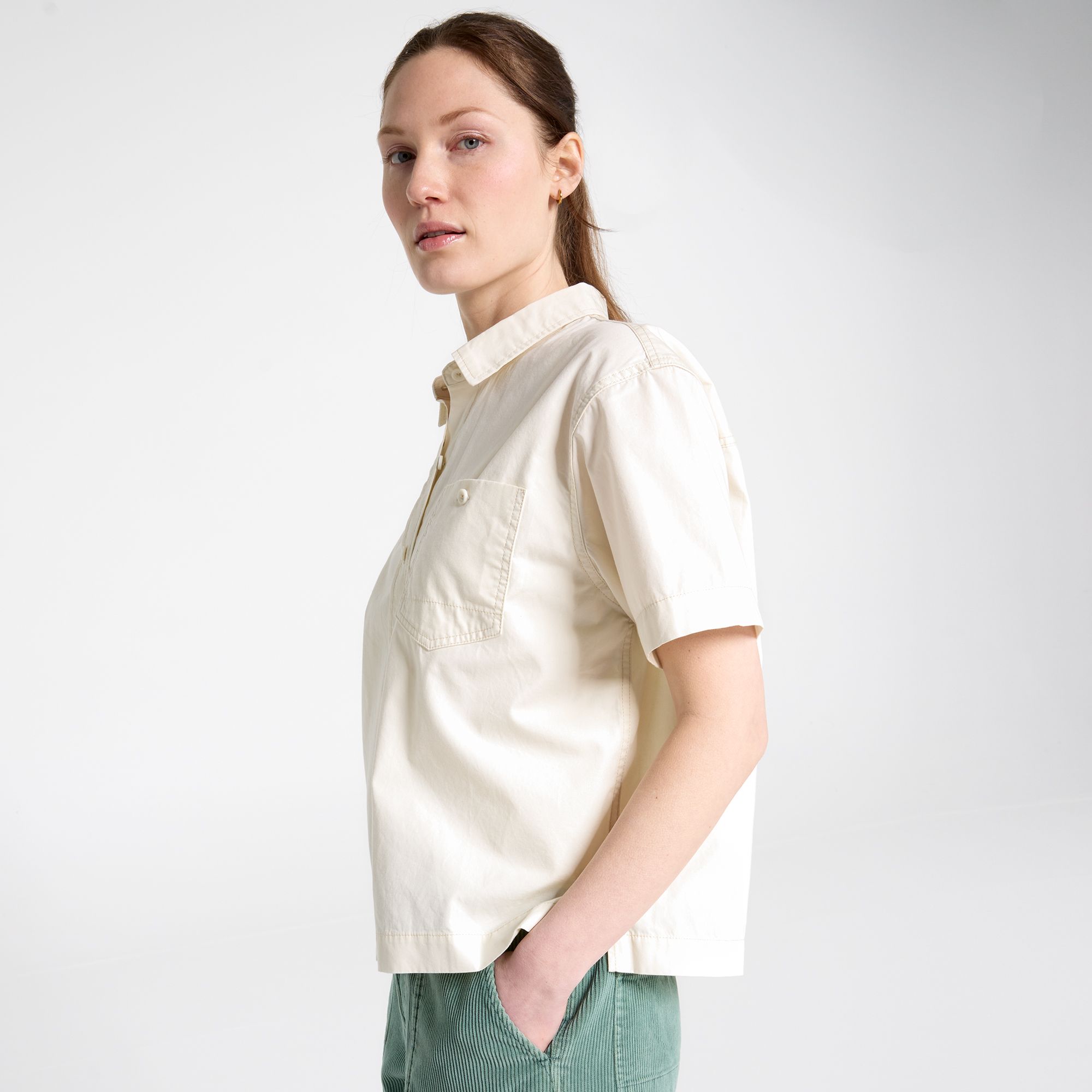 Alpine Design Women's Woven Short Sleeve Button Down product image
