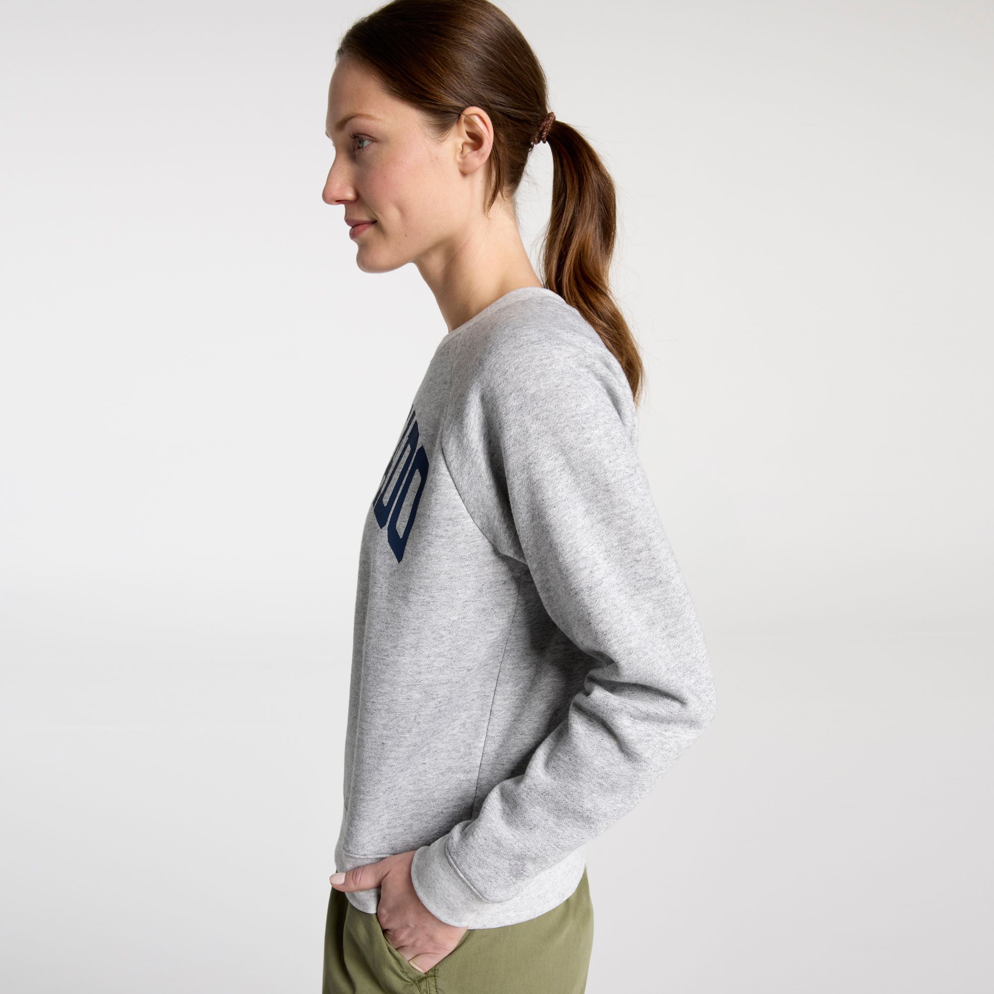 Alpine Design Women's Solid Fleece Crew Neck Sweatshirt product image