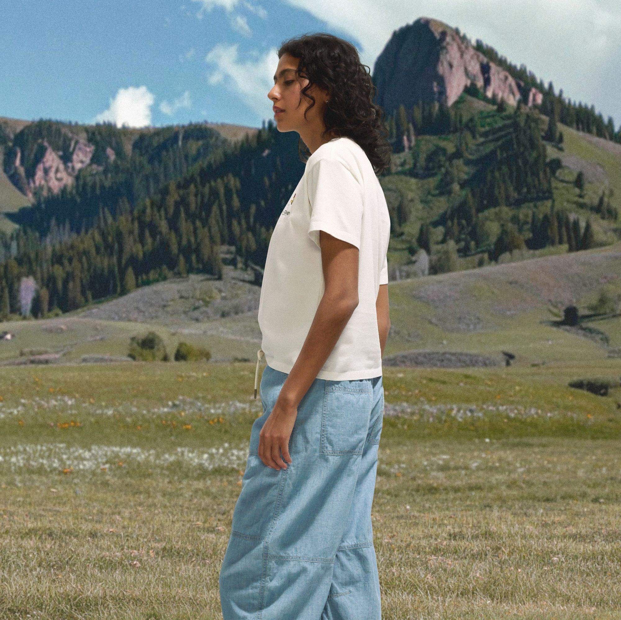 Alpine Design Women's Short Sleeve Hike Jersey Peanuts T-Shirt product image