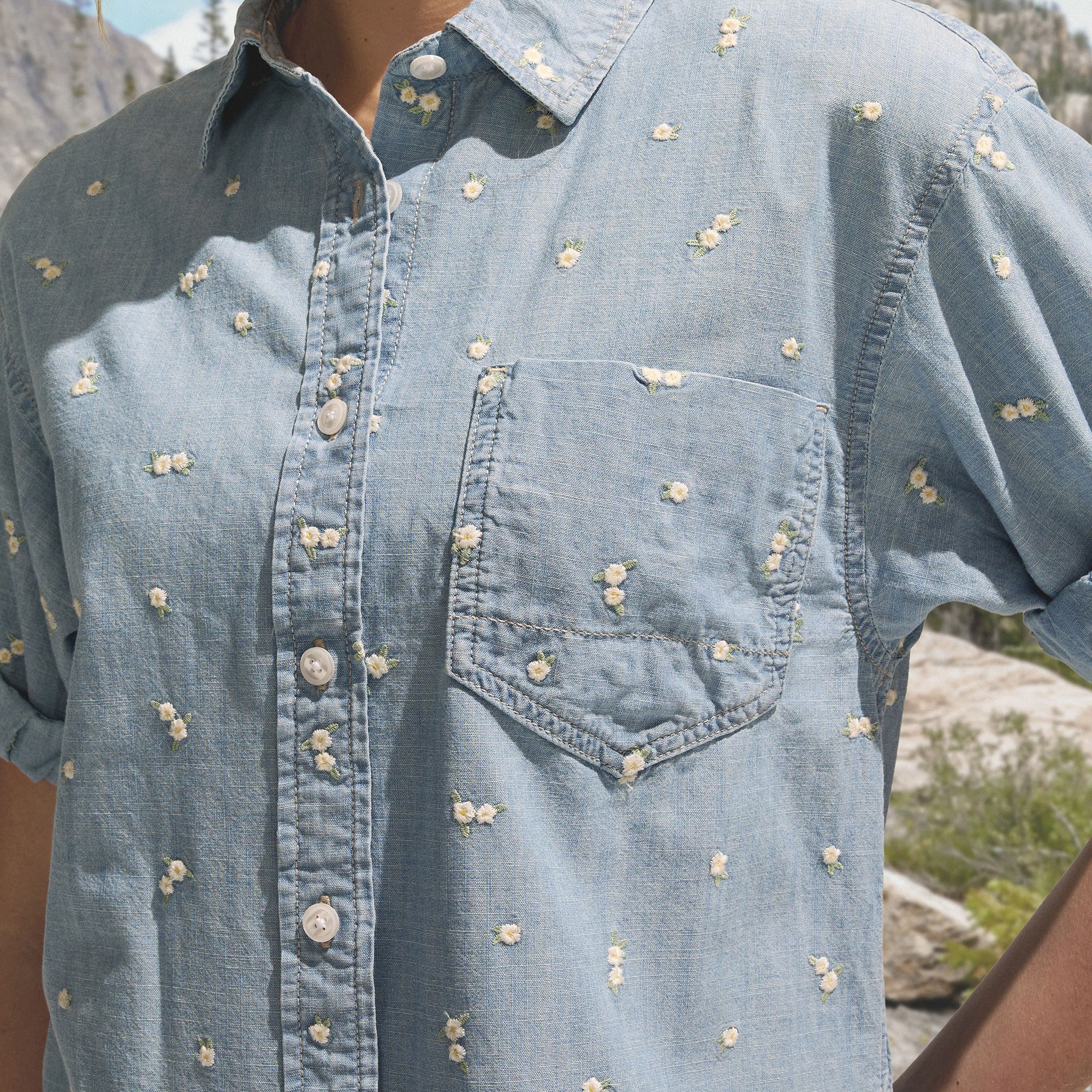 Alpine Design Women's Short Sleeve Embroidered Chambray Camp Shirt product image